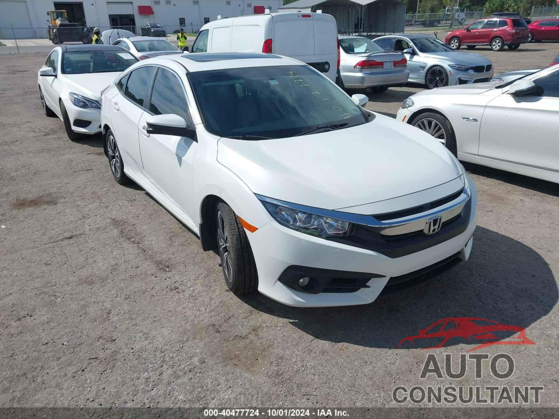HONDA CIVIC 2018 - JHMFC1F78JX017017