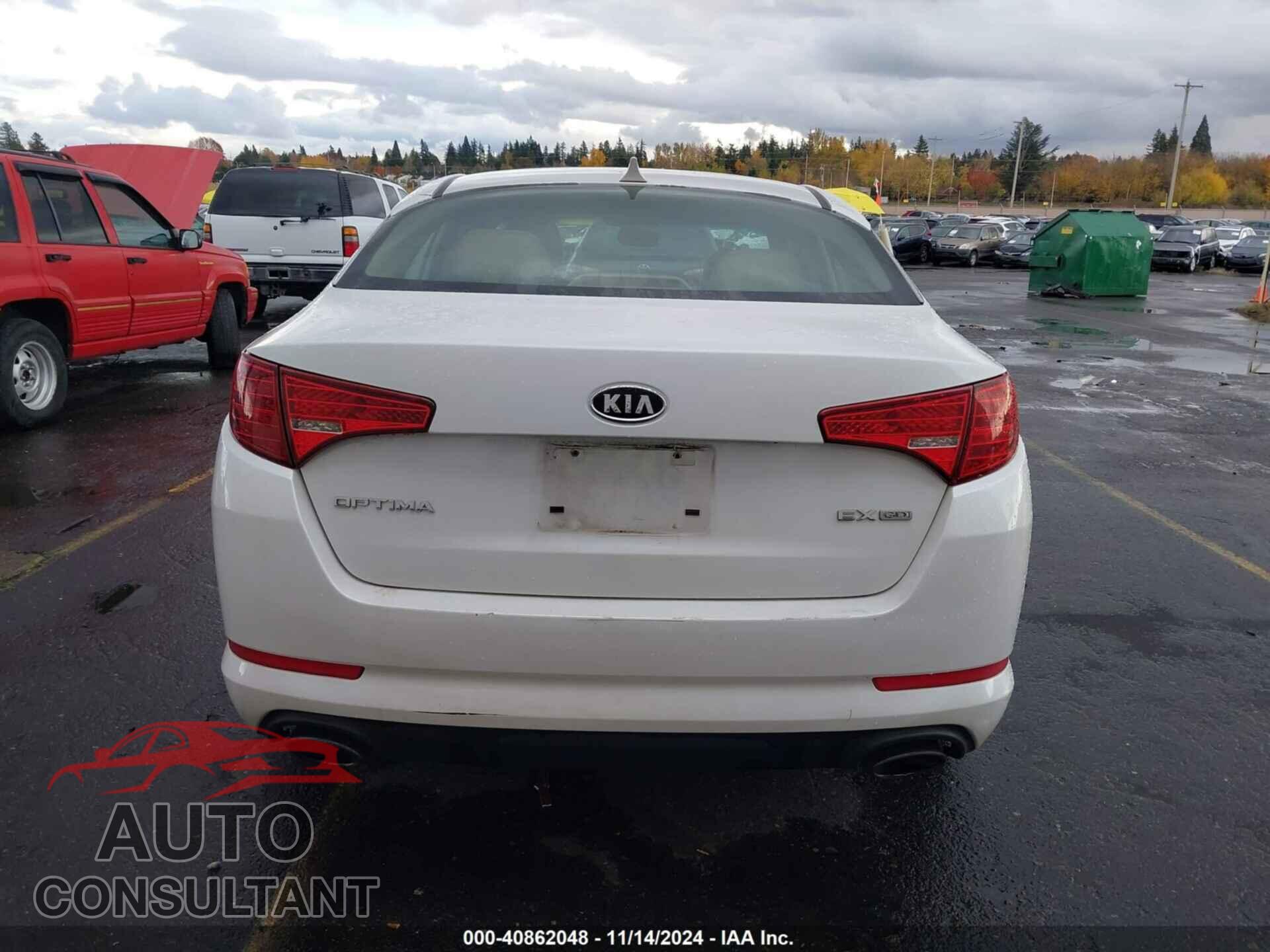 KIA OPTIMA 2011 - KNAGN4A78B5059528