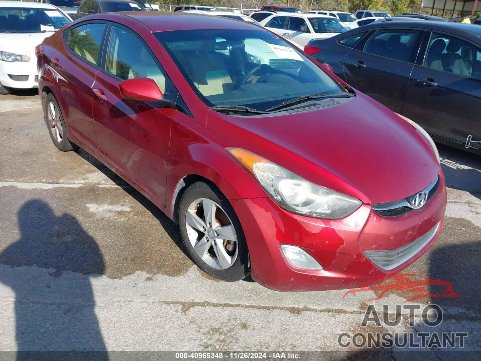 HYUNDAI ELANTRA 2013 - 5NPDH4AE3DH290626