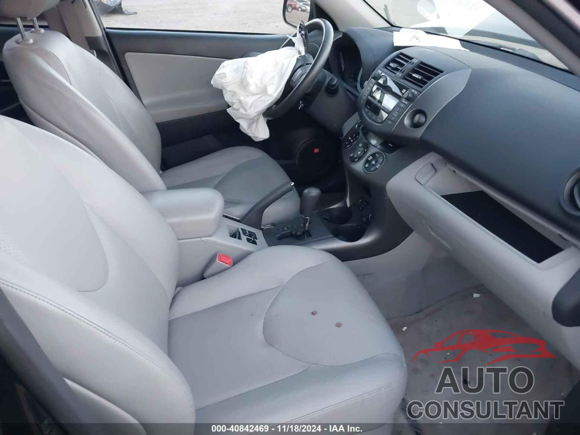 TOYOTA RAV4 2011 - 2T3DF4DV9BW092740