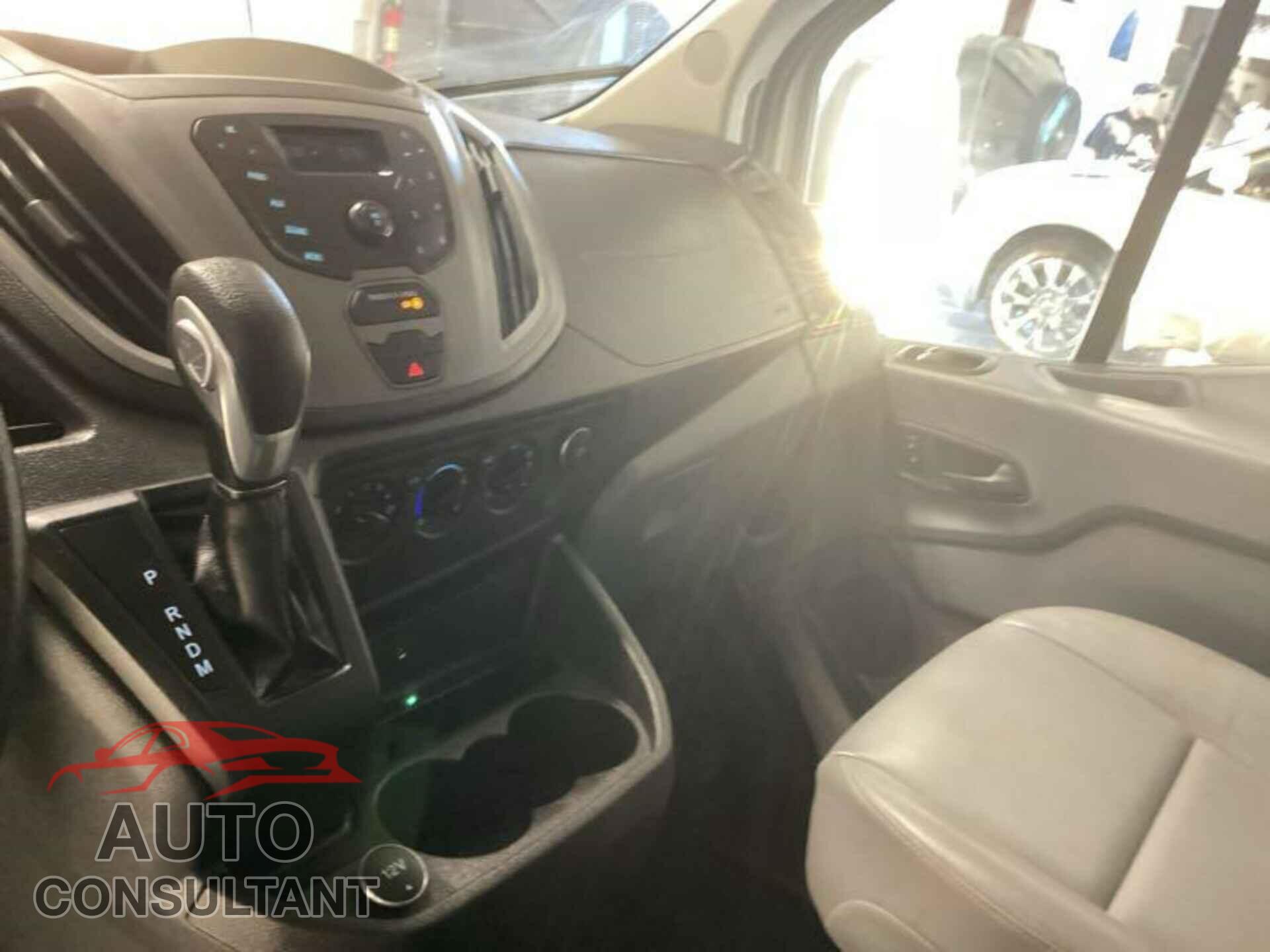 FORD TRANSIT 2017 - 1FTYR2CM9HKB34508