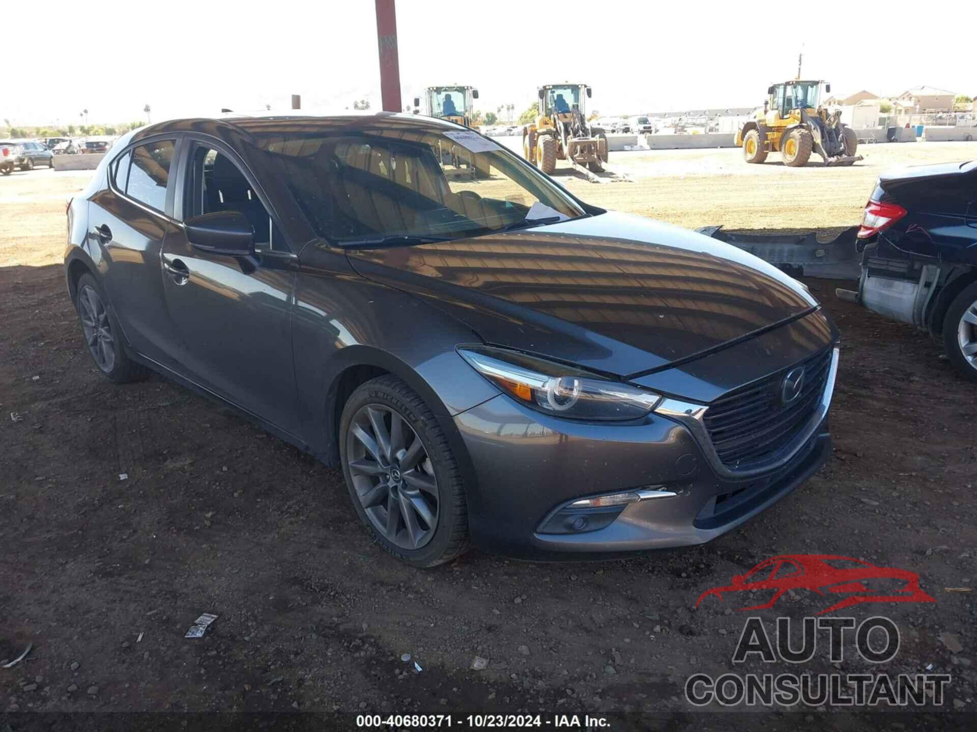 MAZDA MAZDA3 2018 - 3MZBN1M32JM169436