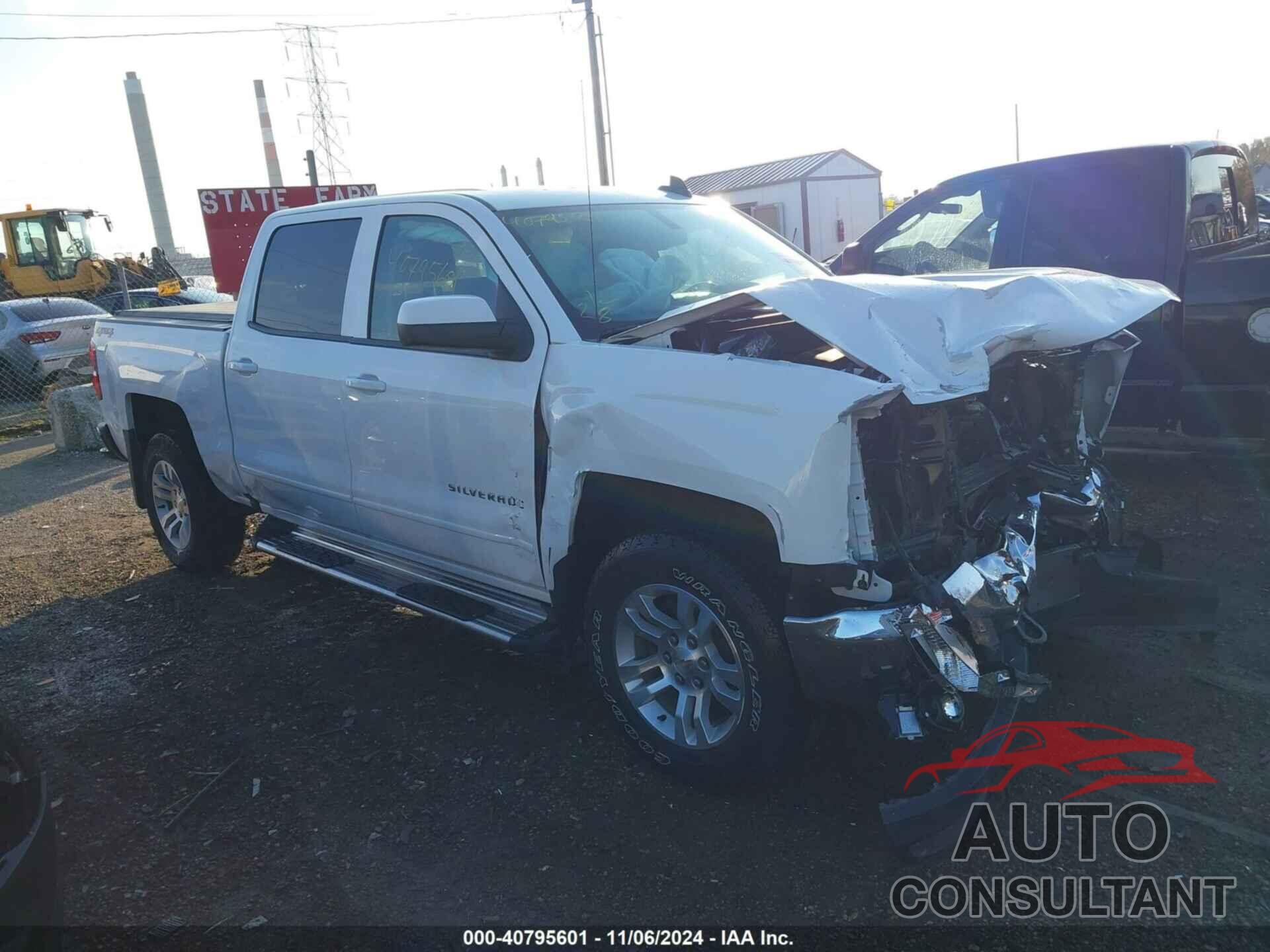 CHEVROLET SILVERADO 1500 2018 - 3GCUKREC1JG576728