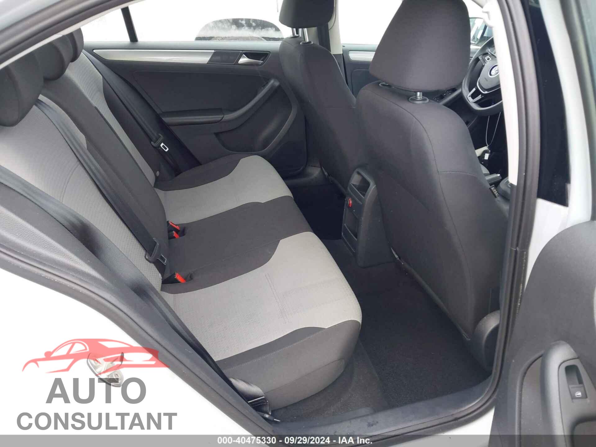 VOLKSWAGEN JETTA 2017 - 3VW2B7AJ9HM230497