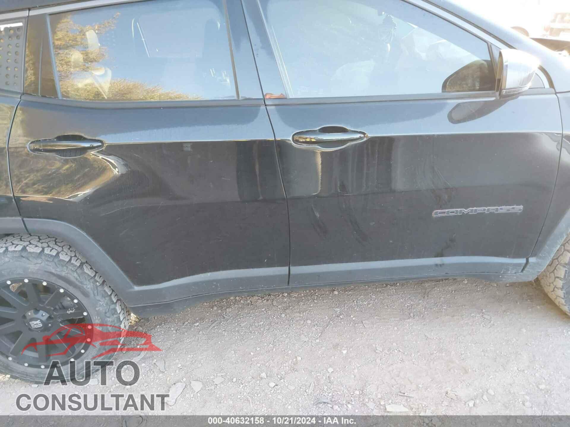 JEEP COMPASS 2018 - 3C4NJDDB4JT410570