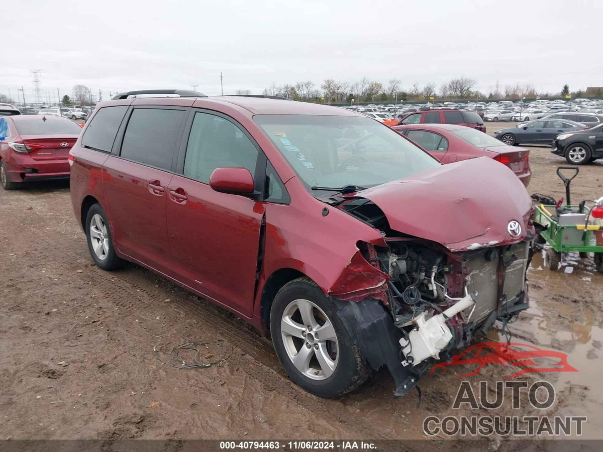 TOYOTA SIENNA 2013 - 5TDKK3DC0DS403889