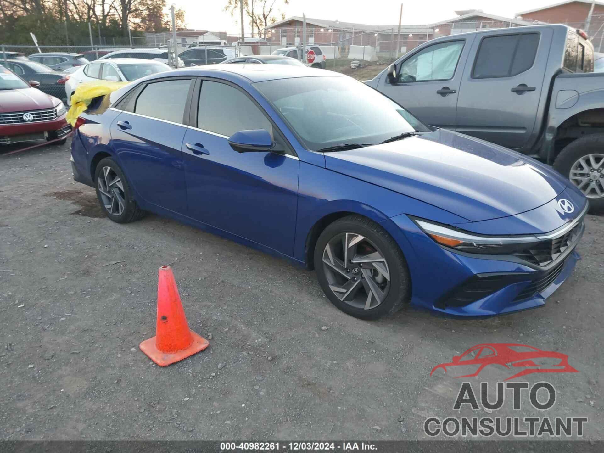 HYUNDAI ELANTRA 2024 - KMHLP4DG7RU685249