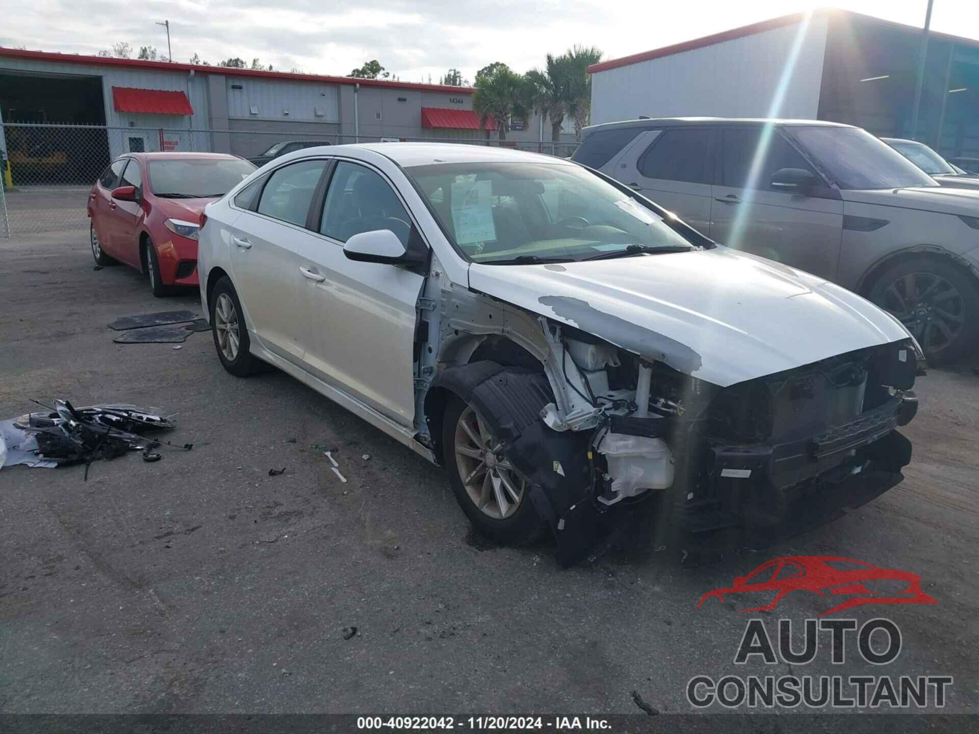 HYUNDAI SONATA 2018 - 5NPE24AF7JH700919