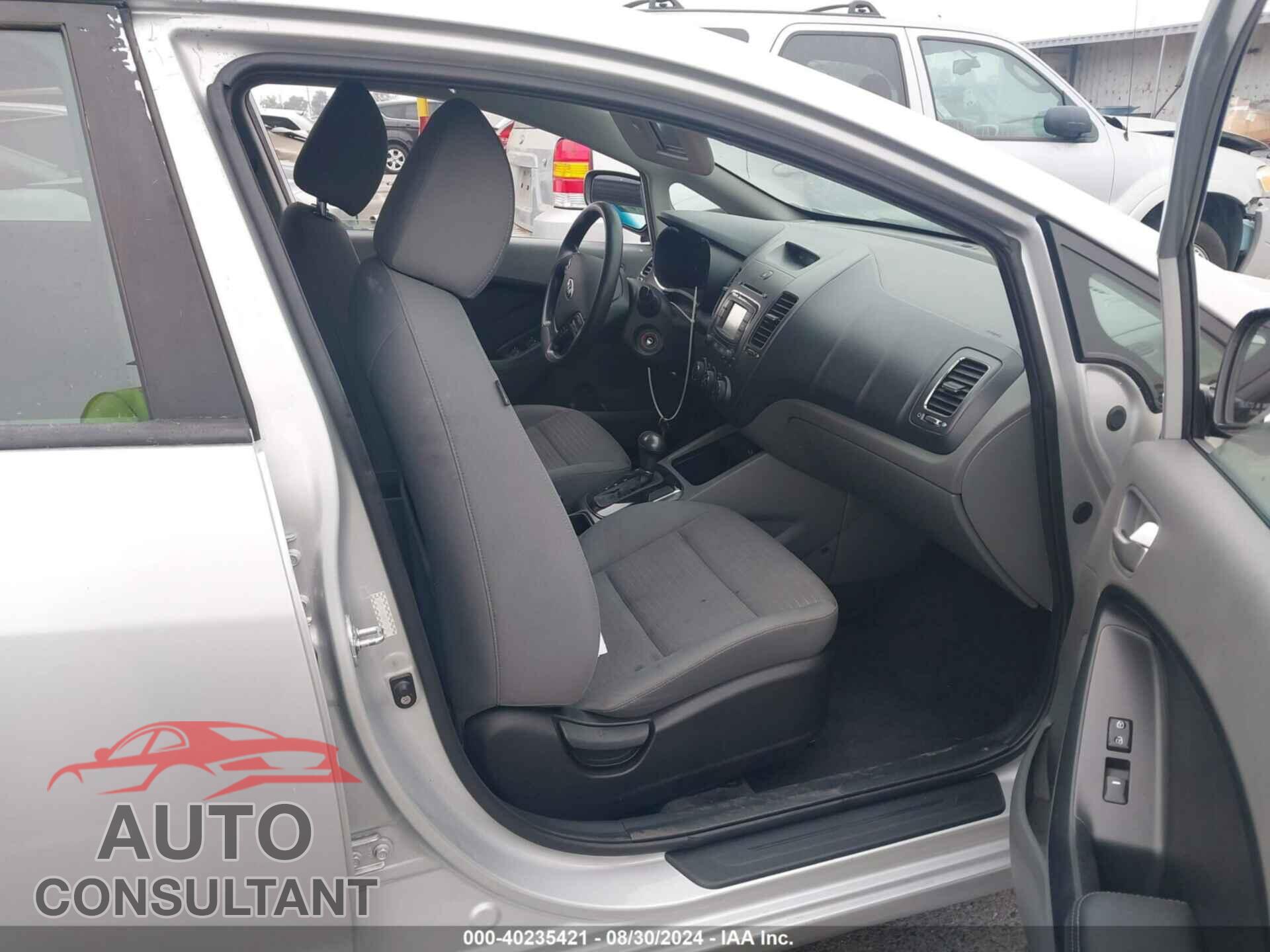 KIA FORTE 2017 - 3KPFL4A76HE015755