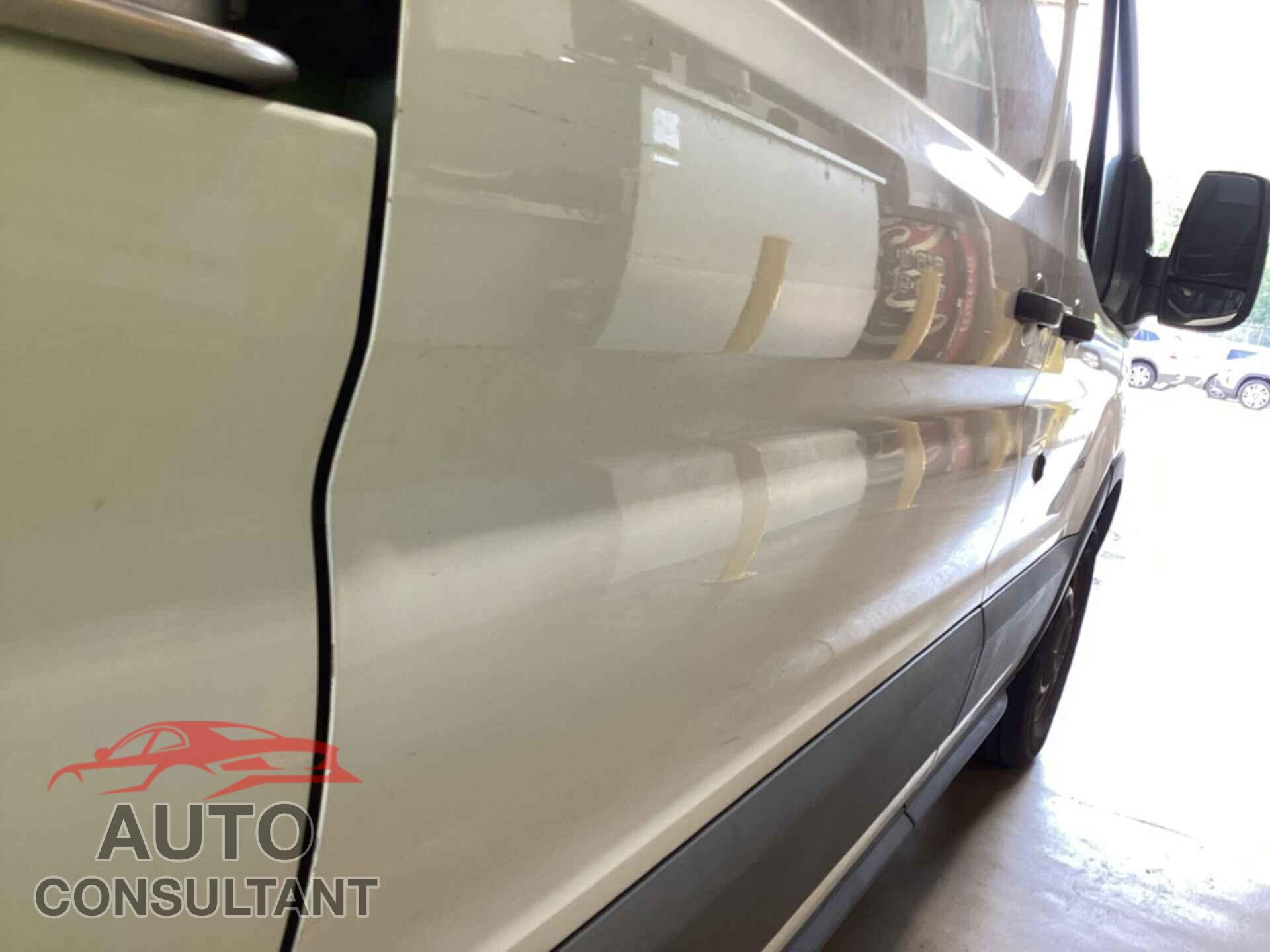 FORD TRANSIT-150 2017 - 1FTYE1YM7HKA68314
