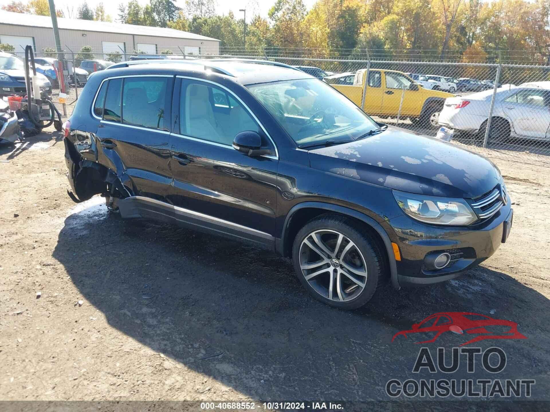 VOLKSWAGEN TIGUAN 2017 - WVGWV7AX3HK024496