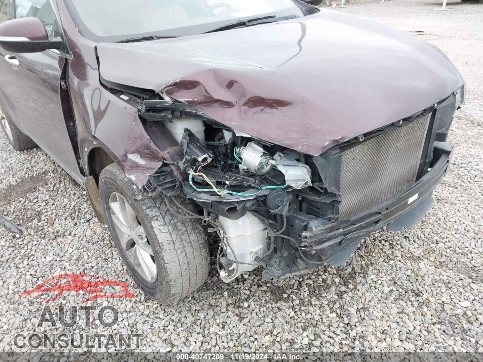 KIA SORENTO 2017 - 5XYPGDA57HG324208