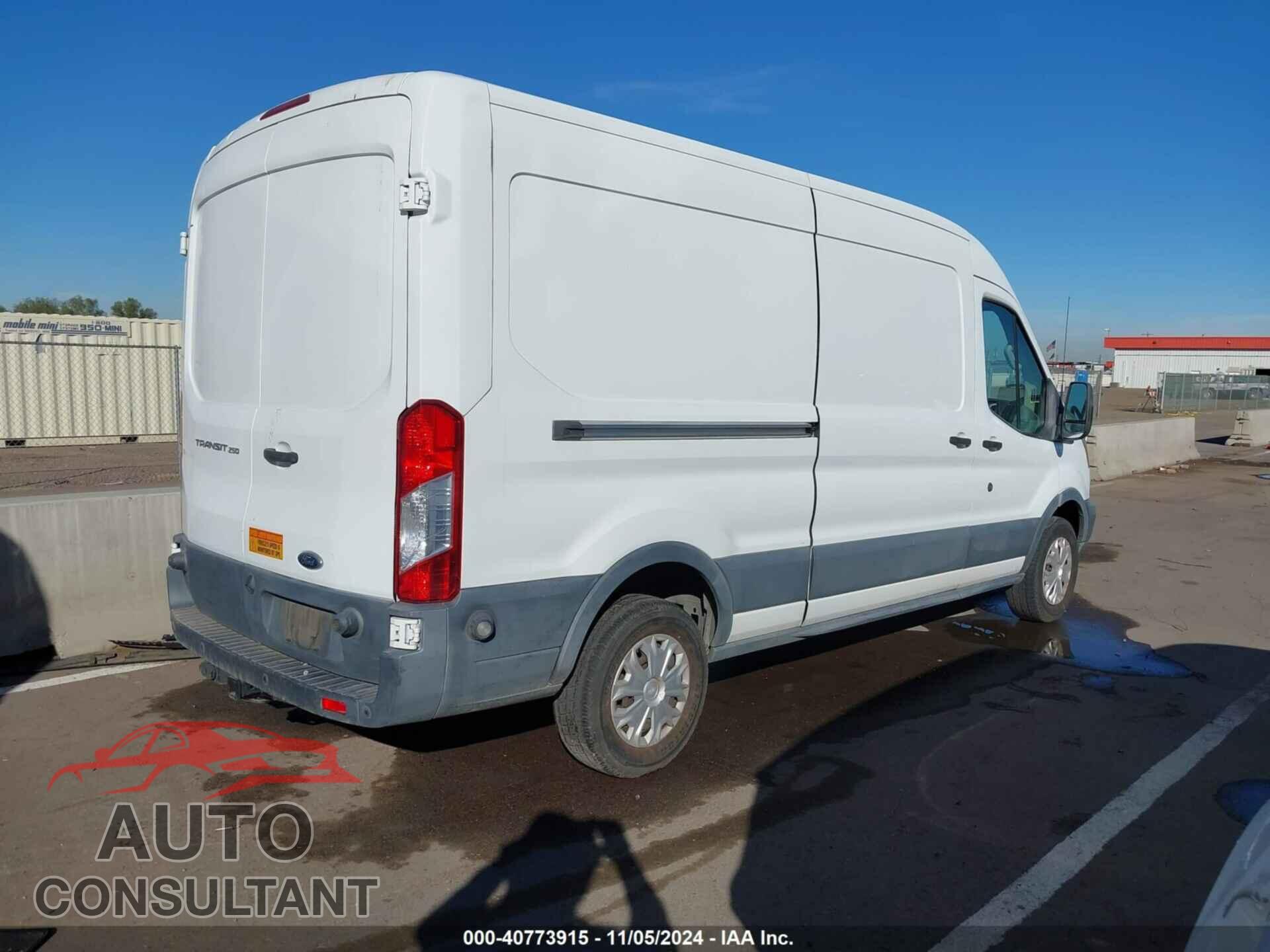 FORD TRANSIT-250 2015 - 1FTNR2CM8FKB13827