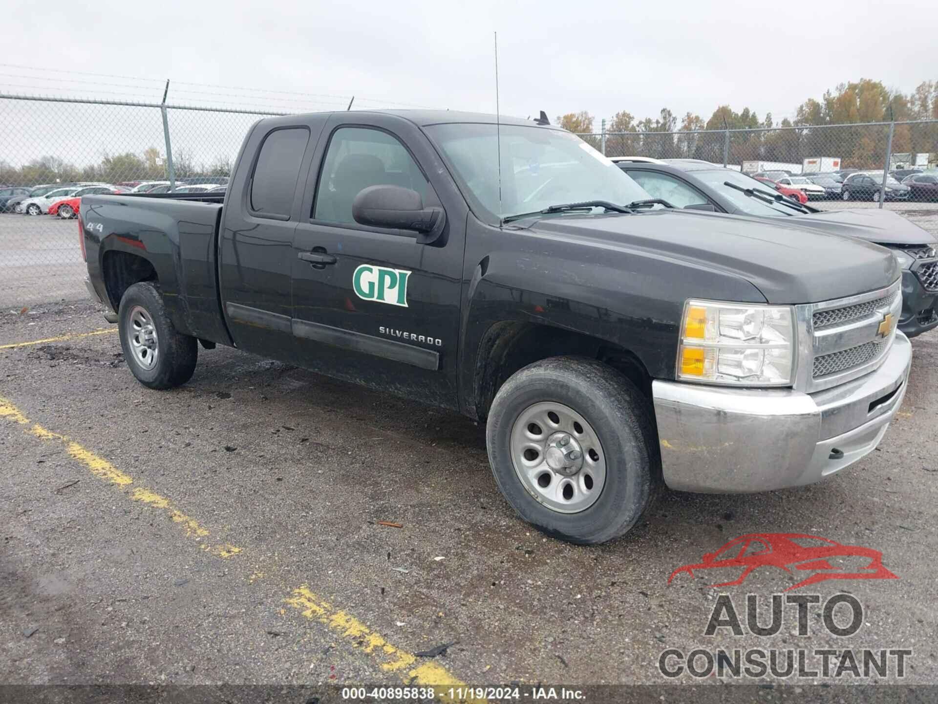 CHEVROLET SILVERADO 1500 2013 - 1GCRKREA6DZ298790