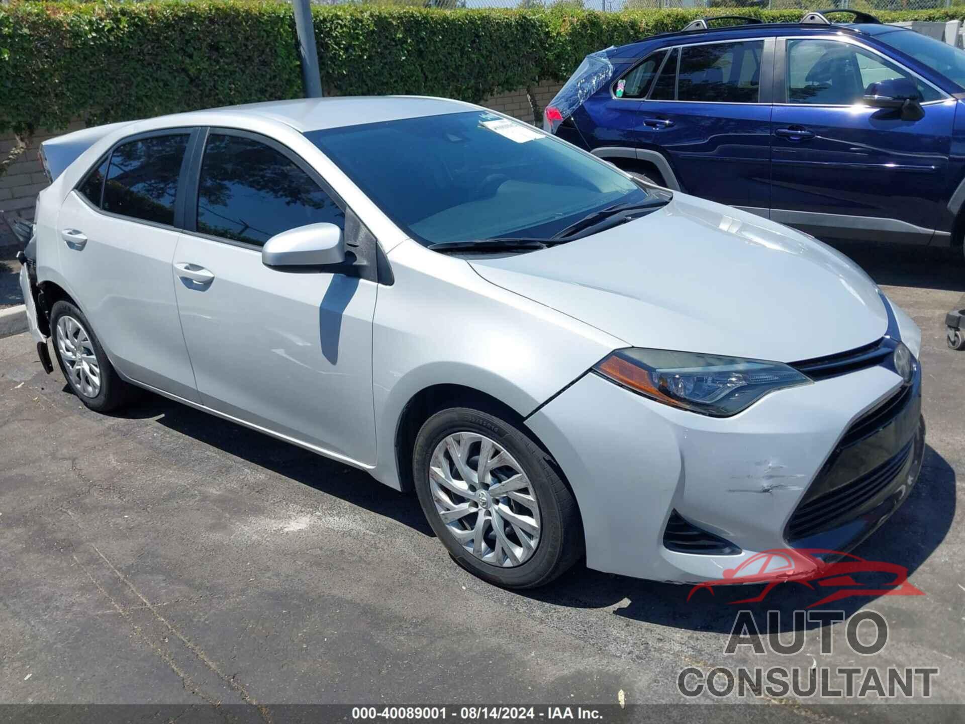 TOYOTA COROLLA 2018 - 5YFBURHE8JP772027