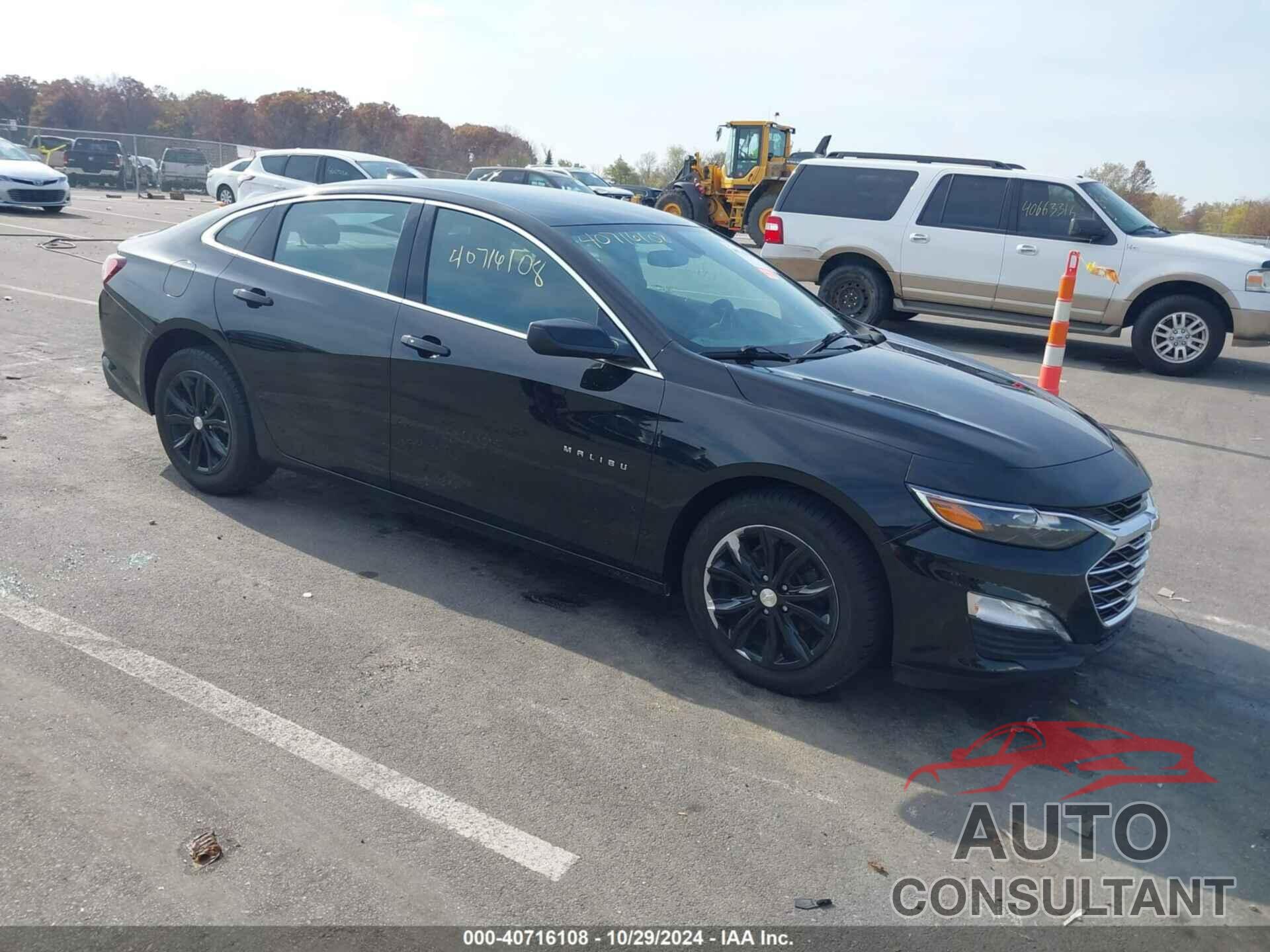 CHEVROLET MALIBU 2020 - 1G1ZD5ST8LF023939