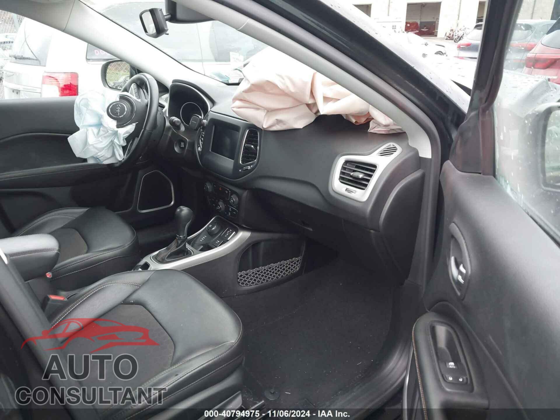 JEEP COMPASS 2020 - 3C4NJDBB2LT219526