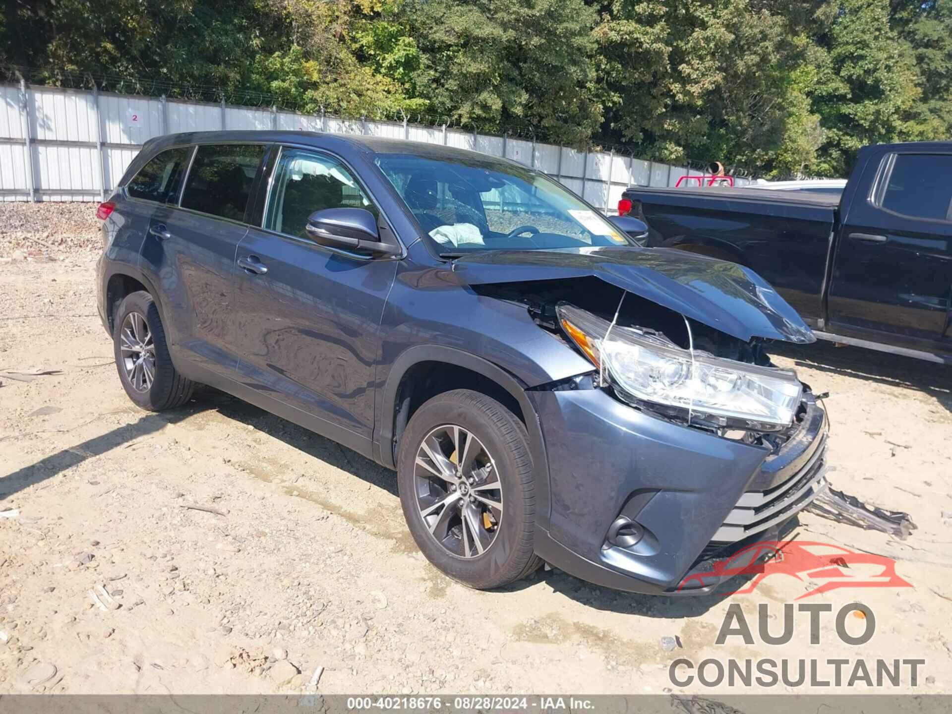 TOYOTA HIGHLANDER 2019 - 5TDZZRFH1KS338232