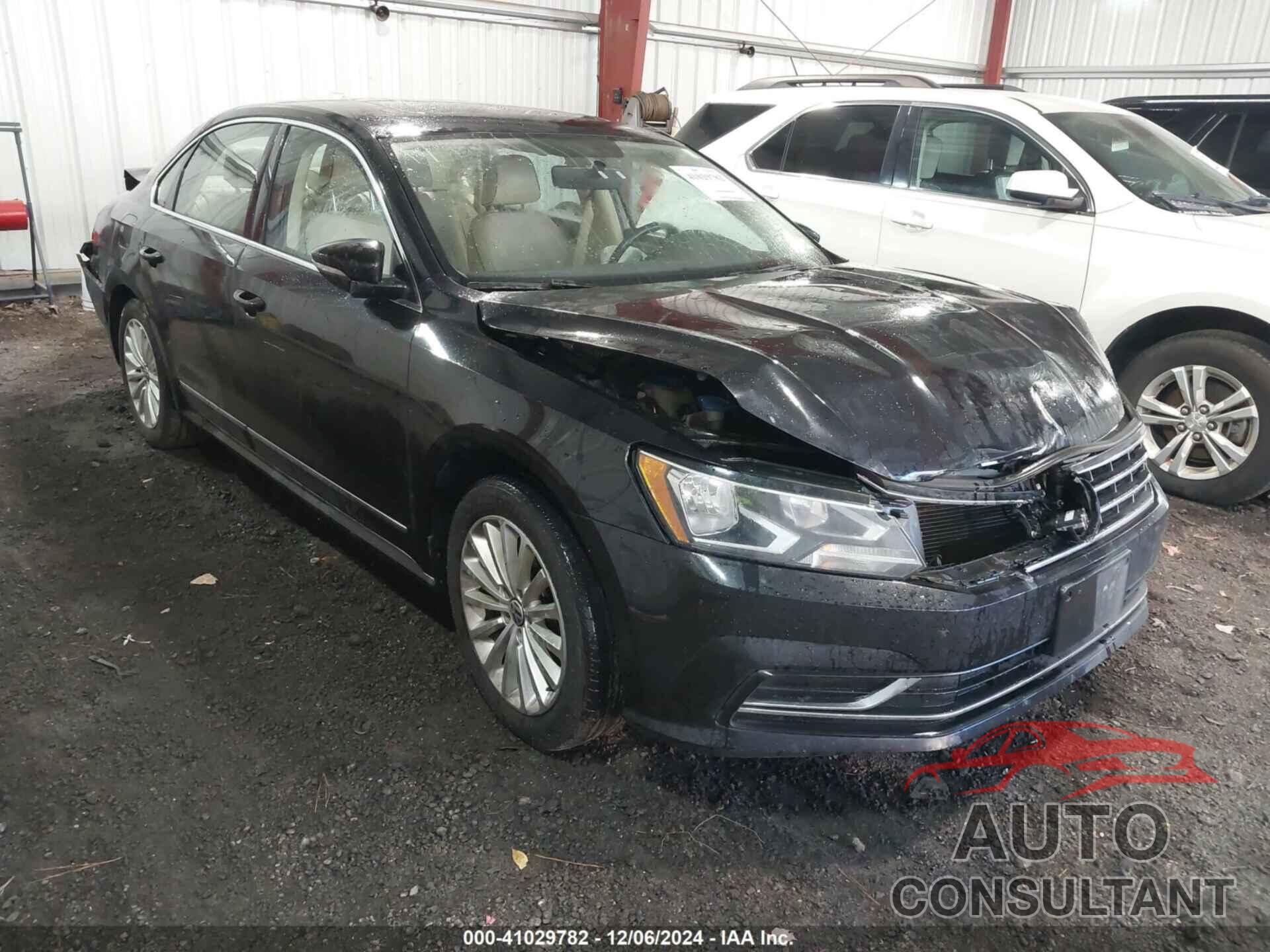 VOLKSWAGEN PASSAT 2017 - 1VWBT7A31HC024686