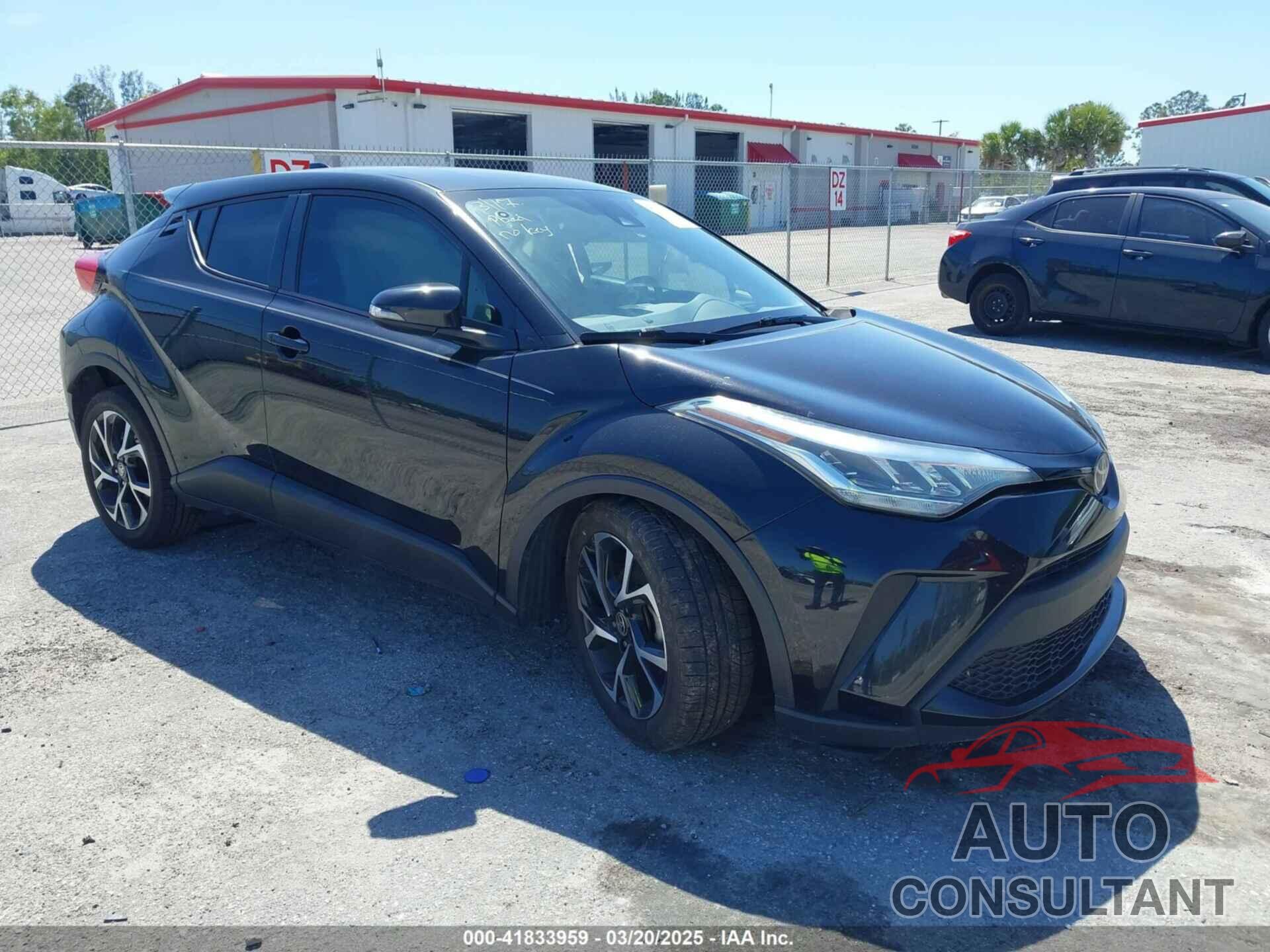 TOYOTA C-HR 2021 - NMTKHMBX6MR122172