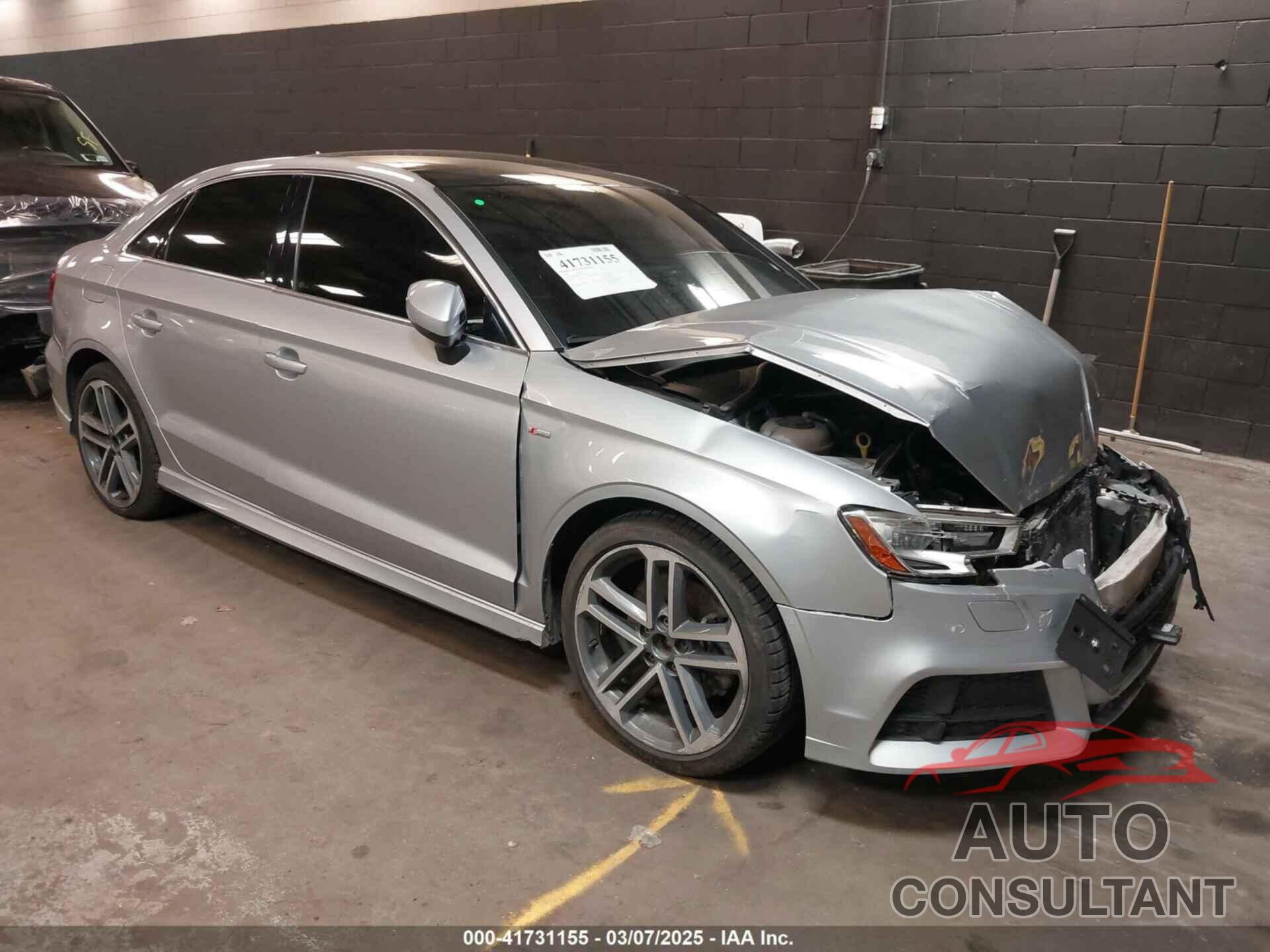 AUDI A3 2018 - WAUJ8GFF5J1027205