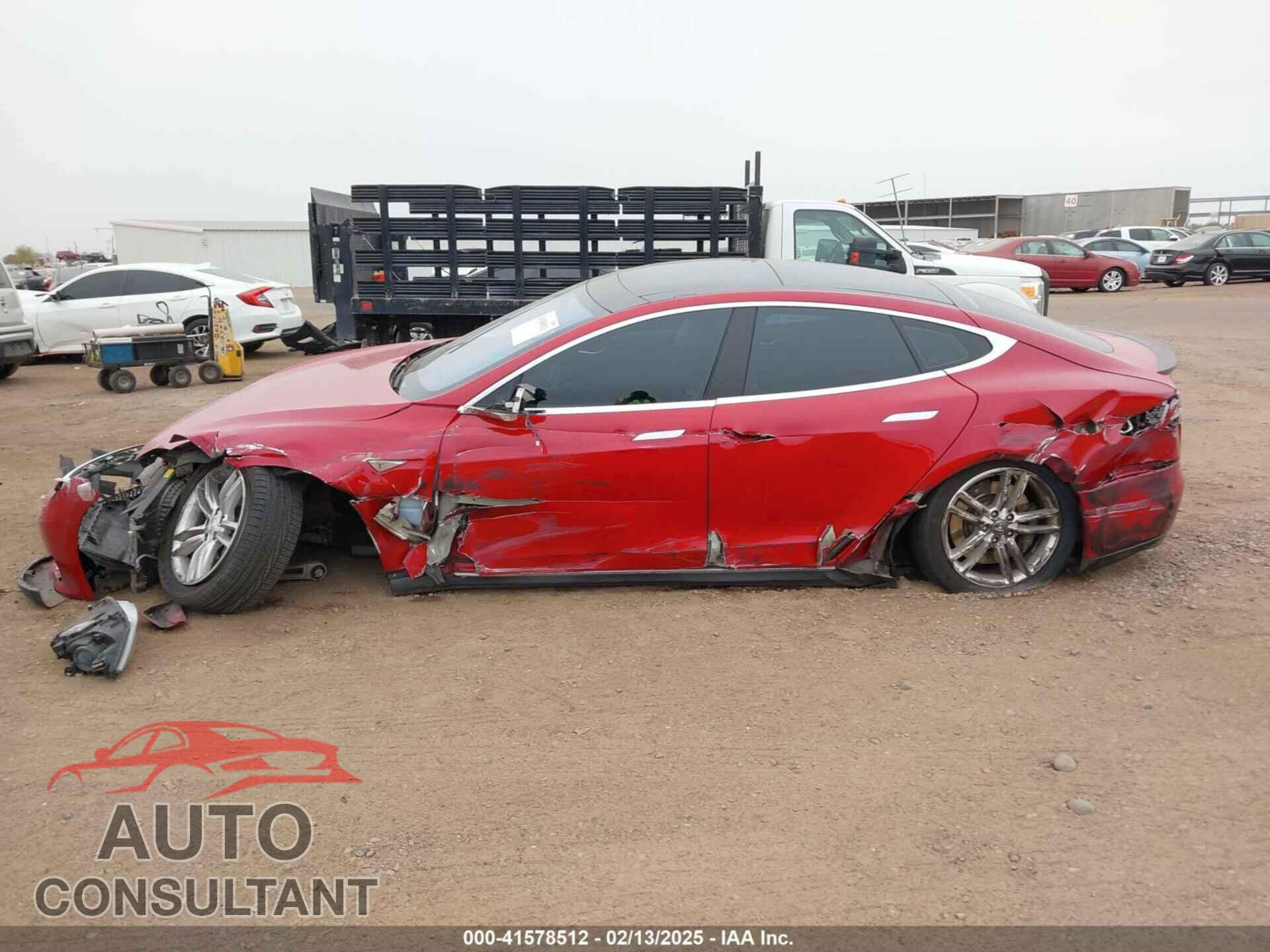 TESLA MODEL S 2013 - 5YJSA1DPXDFP16186