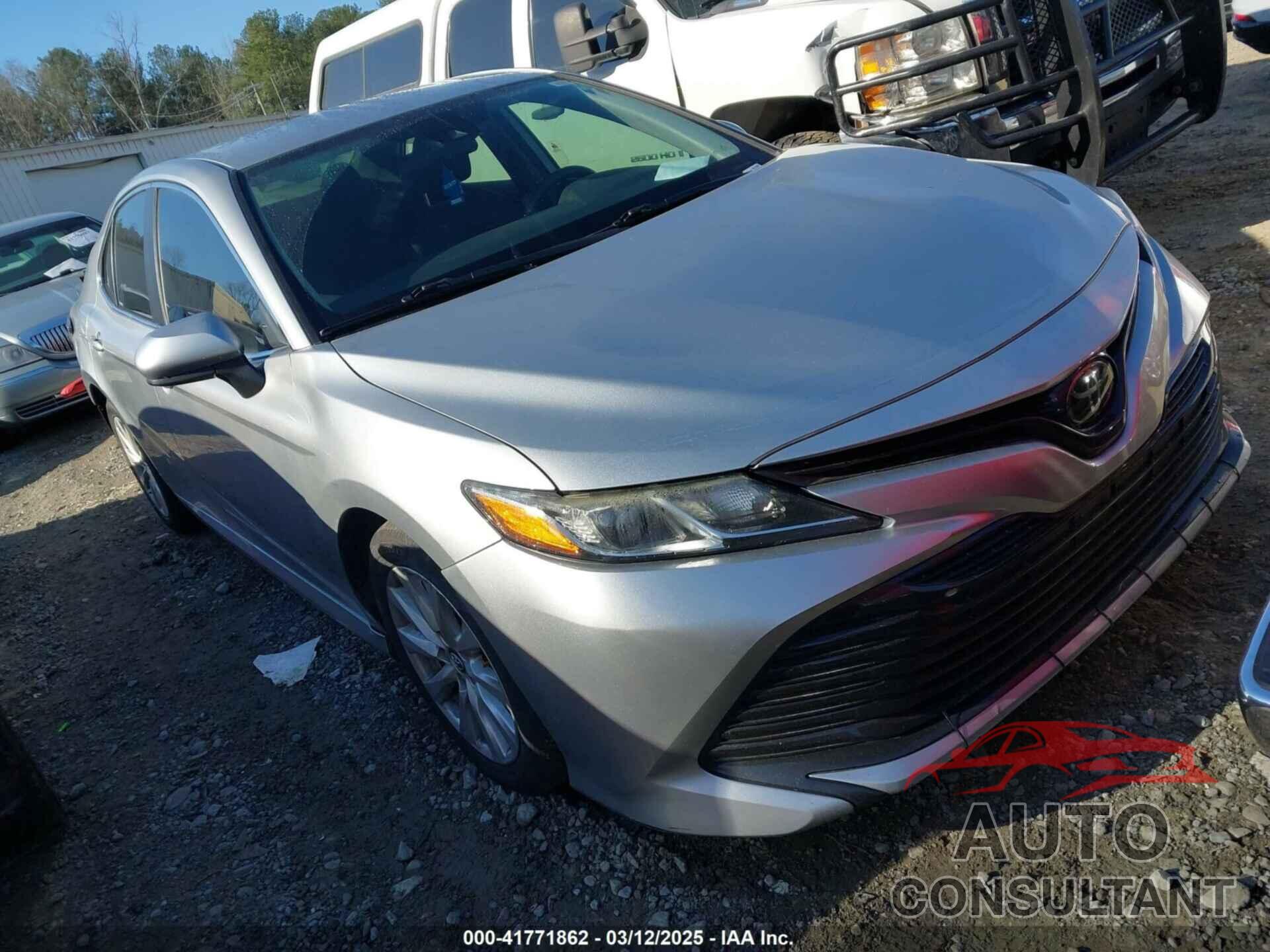 TOYOTA CAMRY 2019 - 4T1B11HK2KU822484