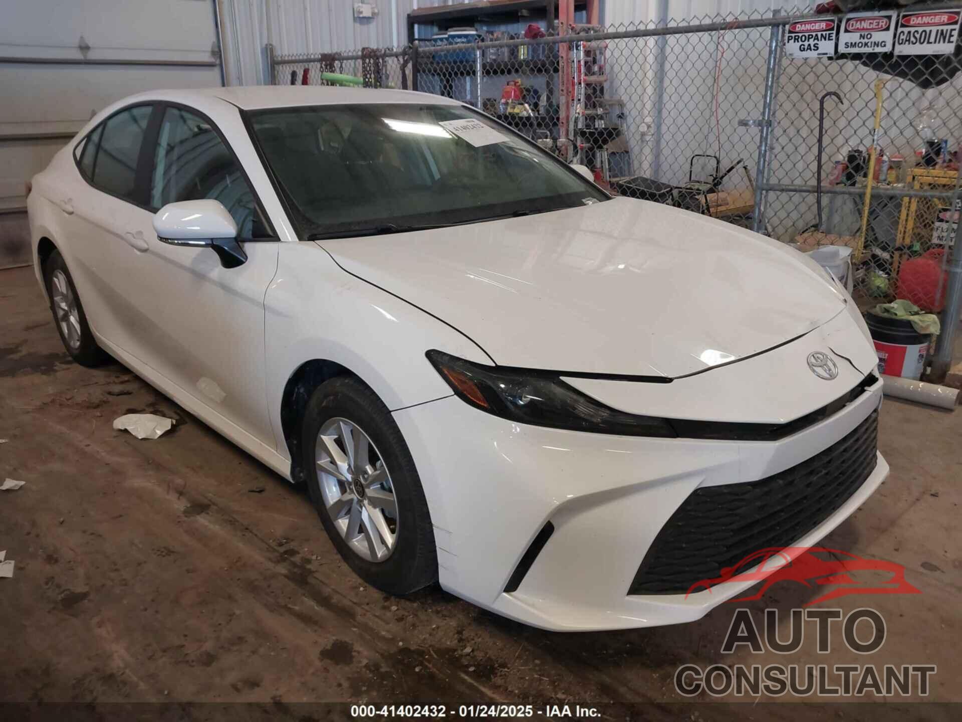 TOYOTA CAMRY 2025 - 4T1DAACK5SU017742