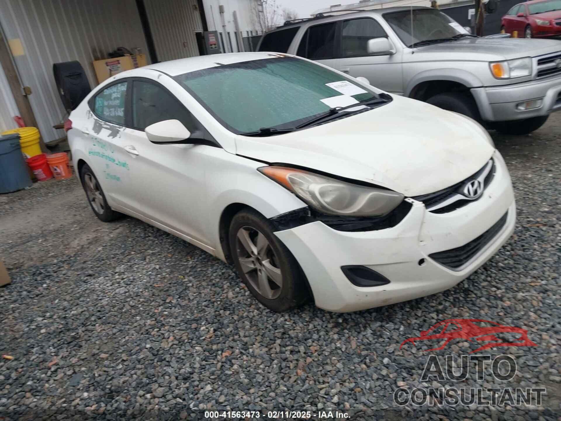HYUNDAI ELANTRA 2013 - 5NPDH4AE7DH312675
