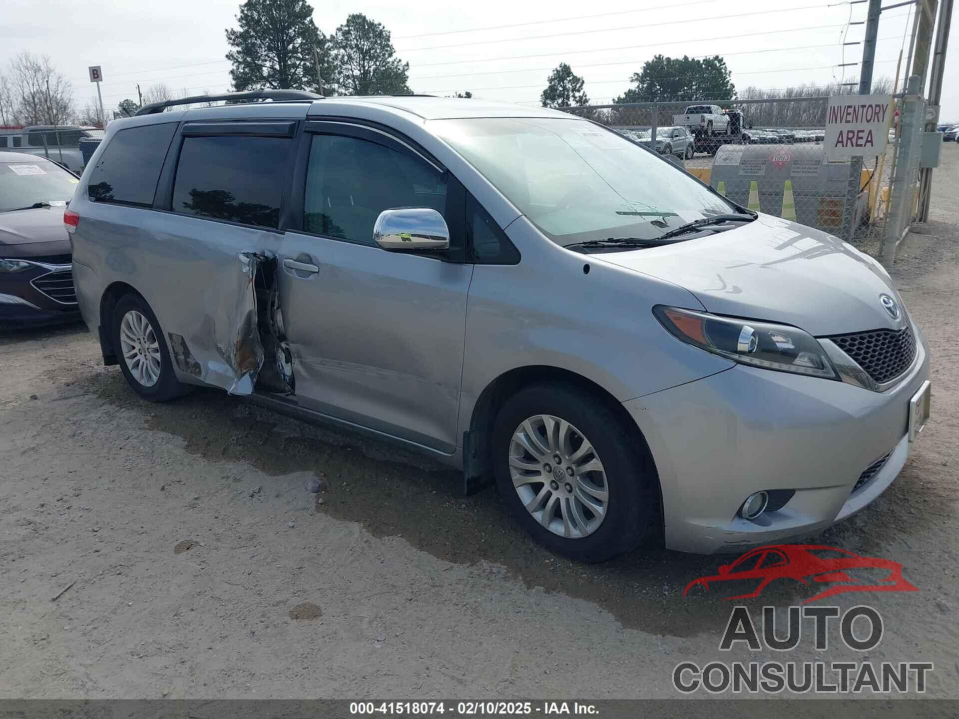 TOYOTA SIENNA 2011 - 5TDKK3DC3BS064350