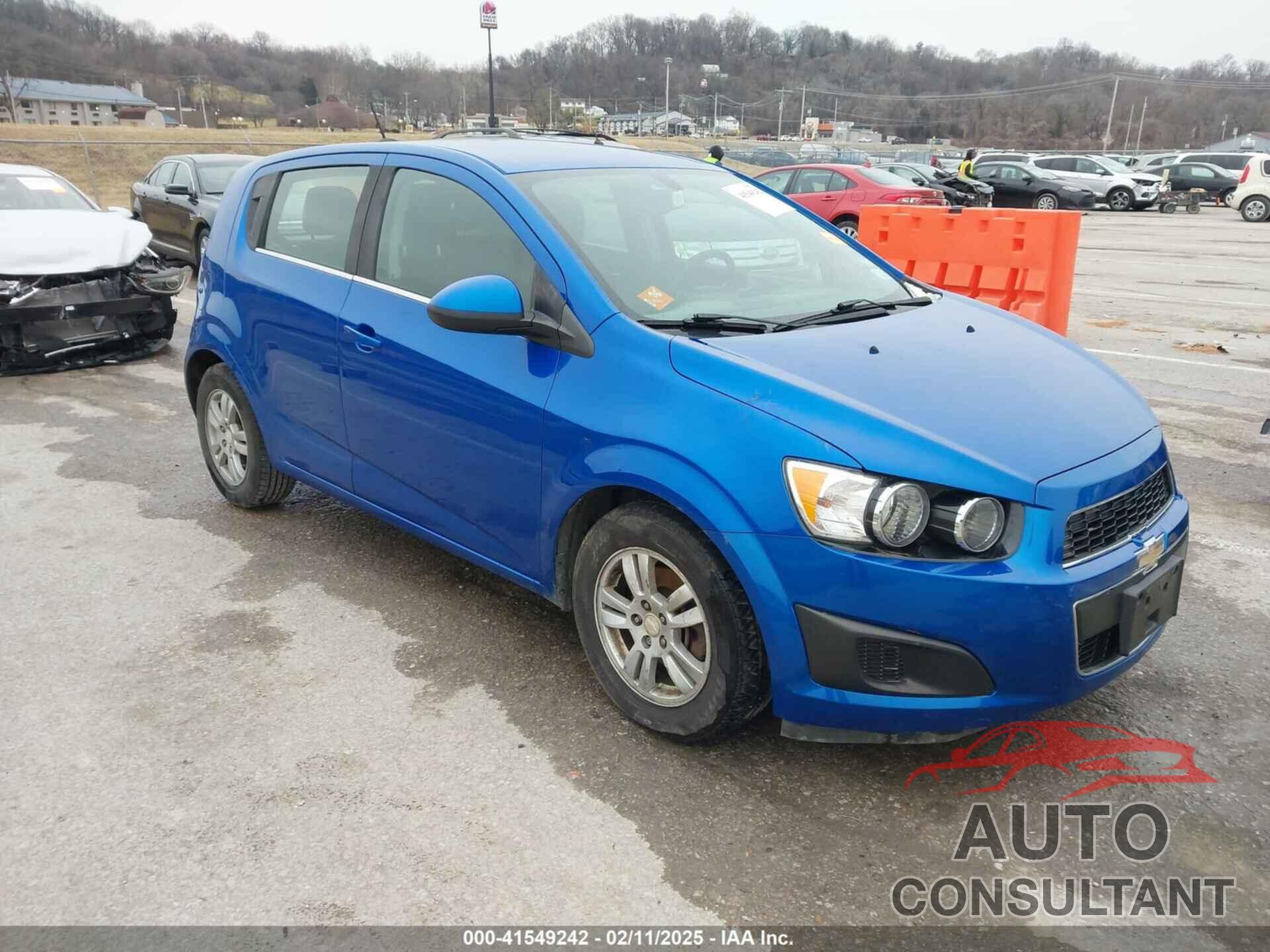 CHEVROLET SONIC 2016 - 1G1JC6SG7G4126294