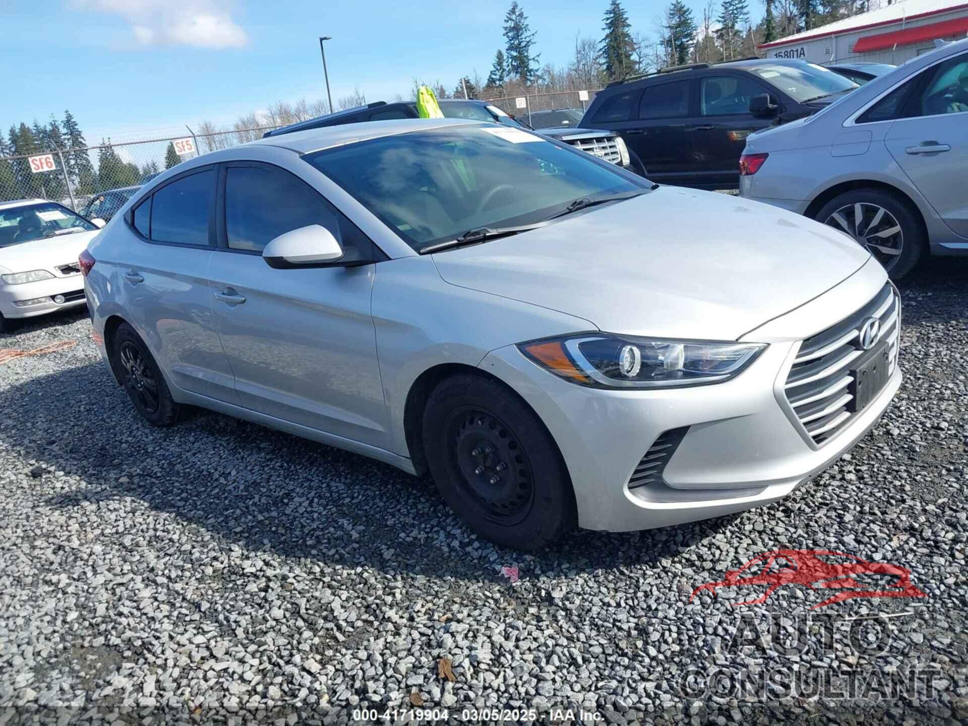 HYUNDAI ELANTRA 2018 - 5NPD74LF7JH220406