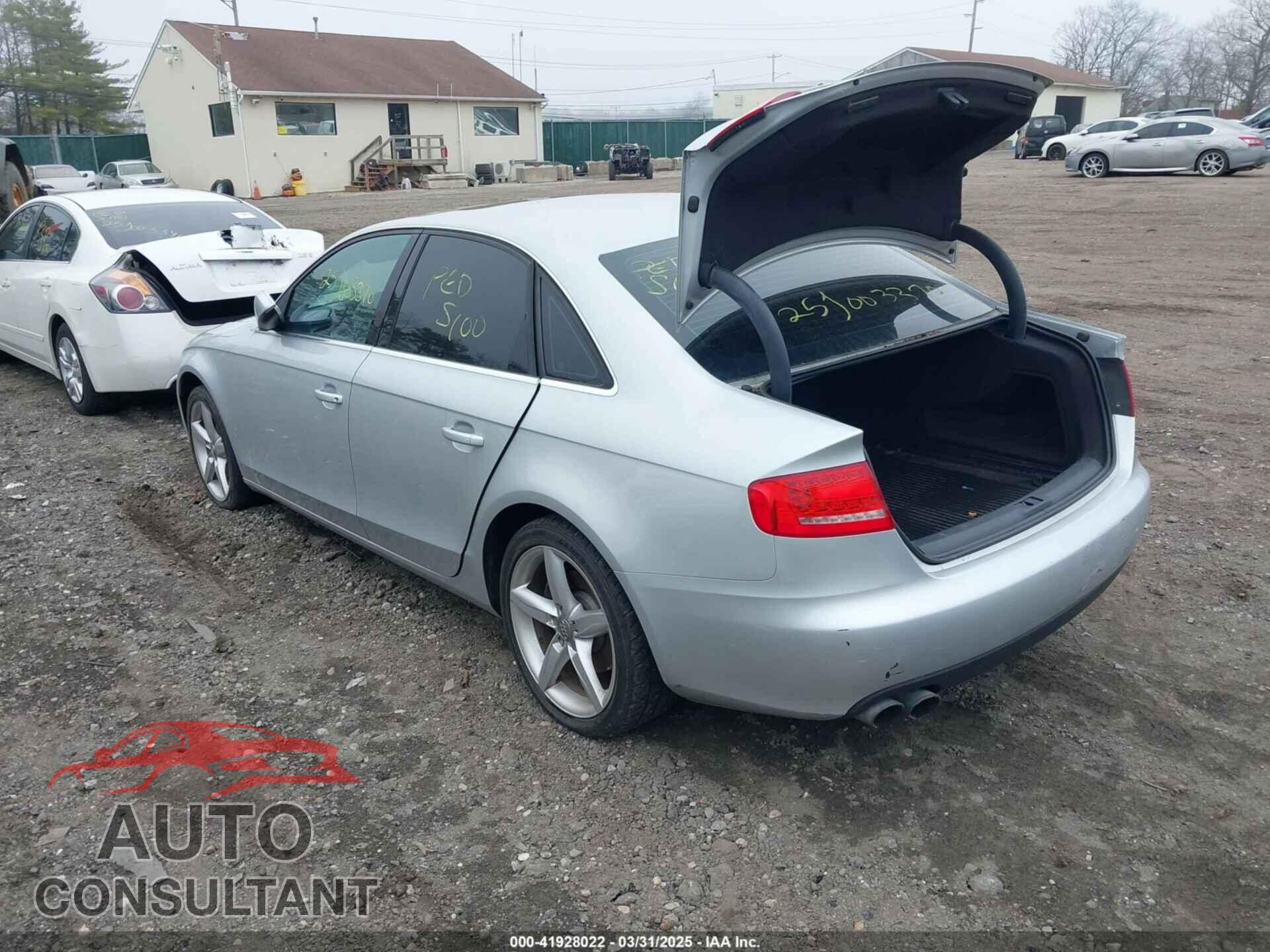 AUDI A4 2012 - WAUBFAFL8CA119313