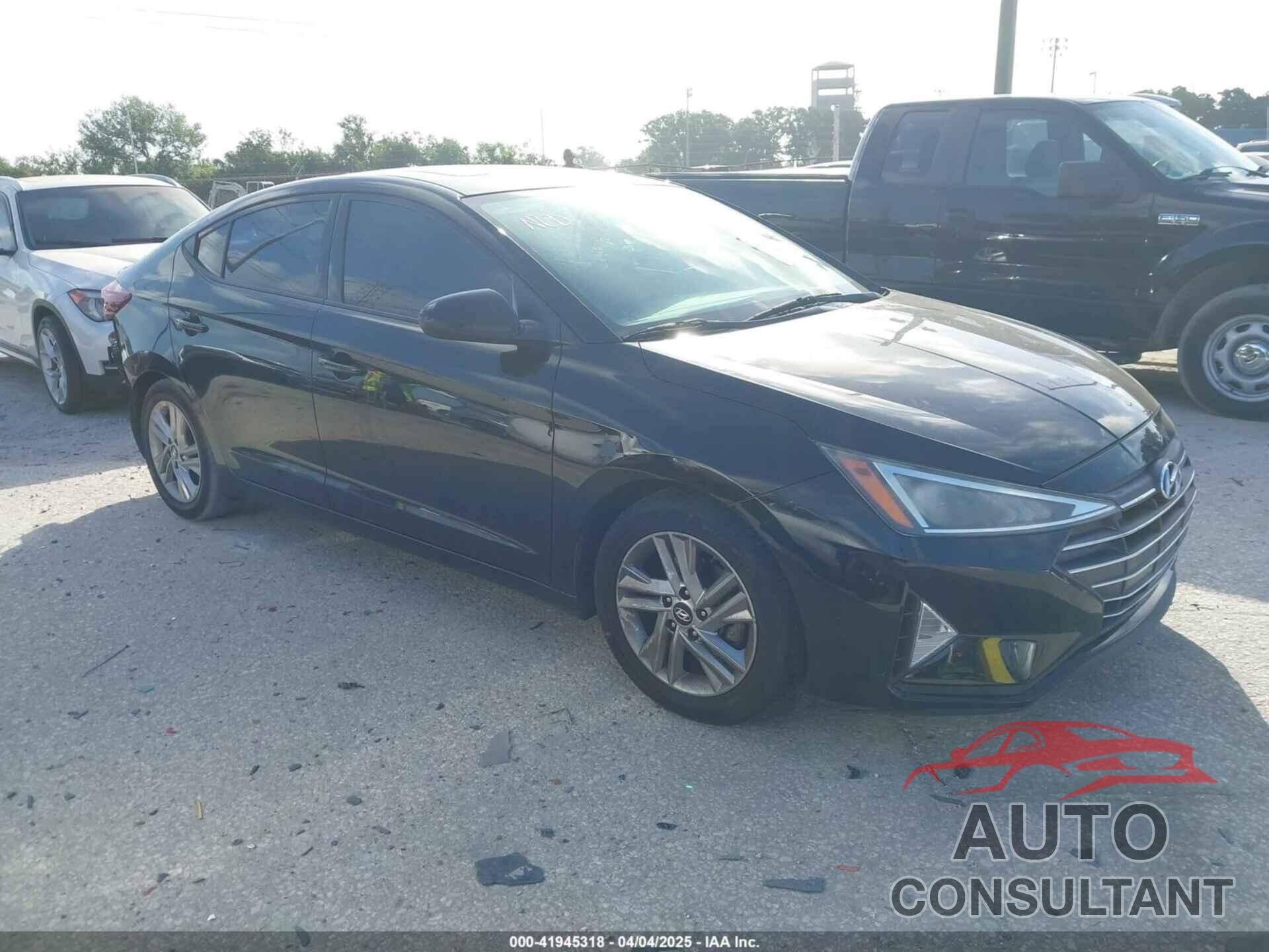 HYUNDAI ELANTRA 2019 - 5NPD84LF8KH464449