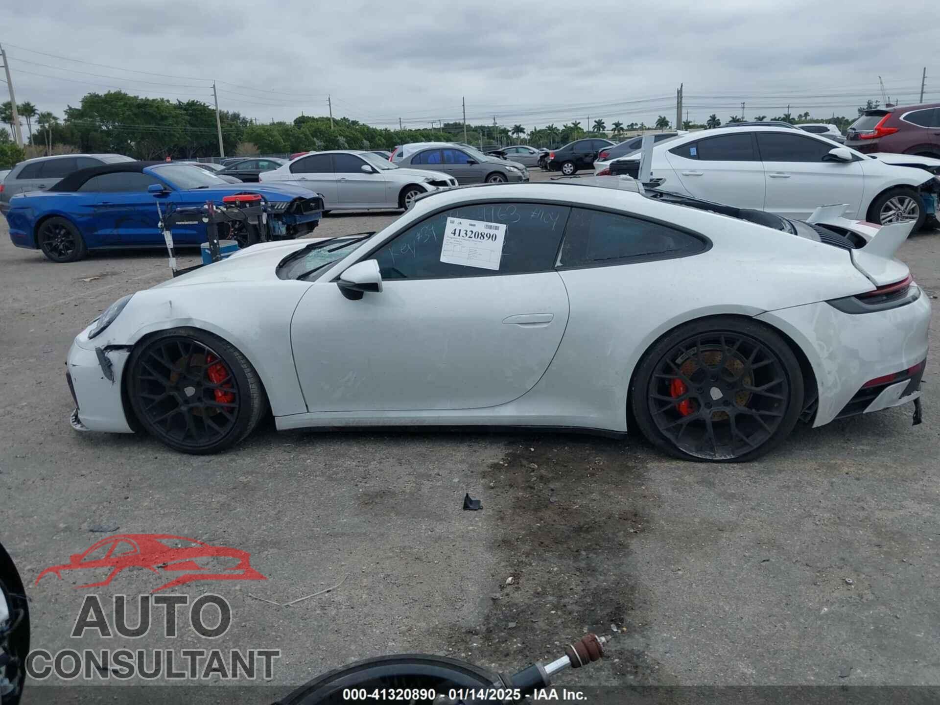 PORSCHE 911 2021 - WP0AA2A95MS206533