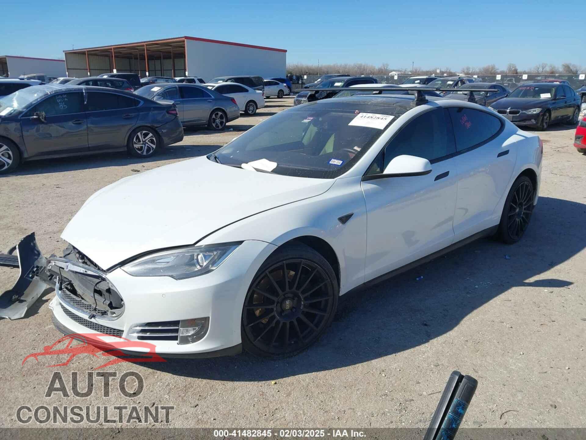 TESLA MODEL S 2013 - 5YJSA1DP4DFP17057