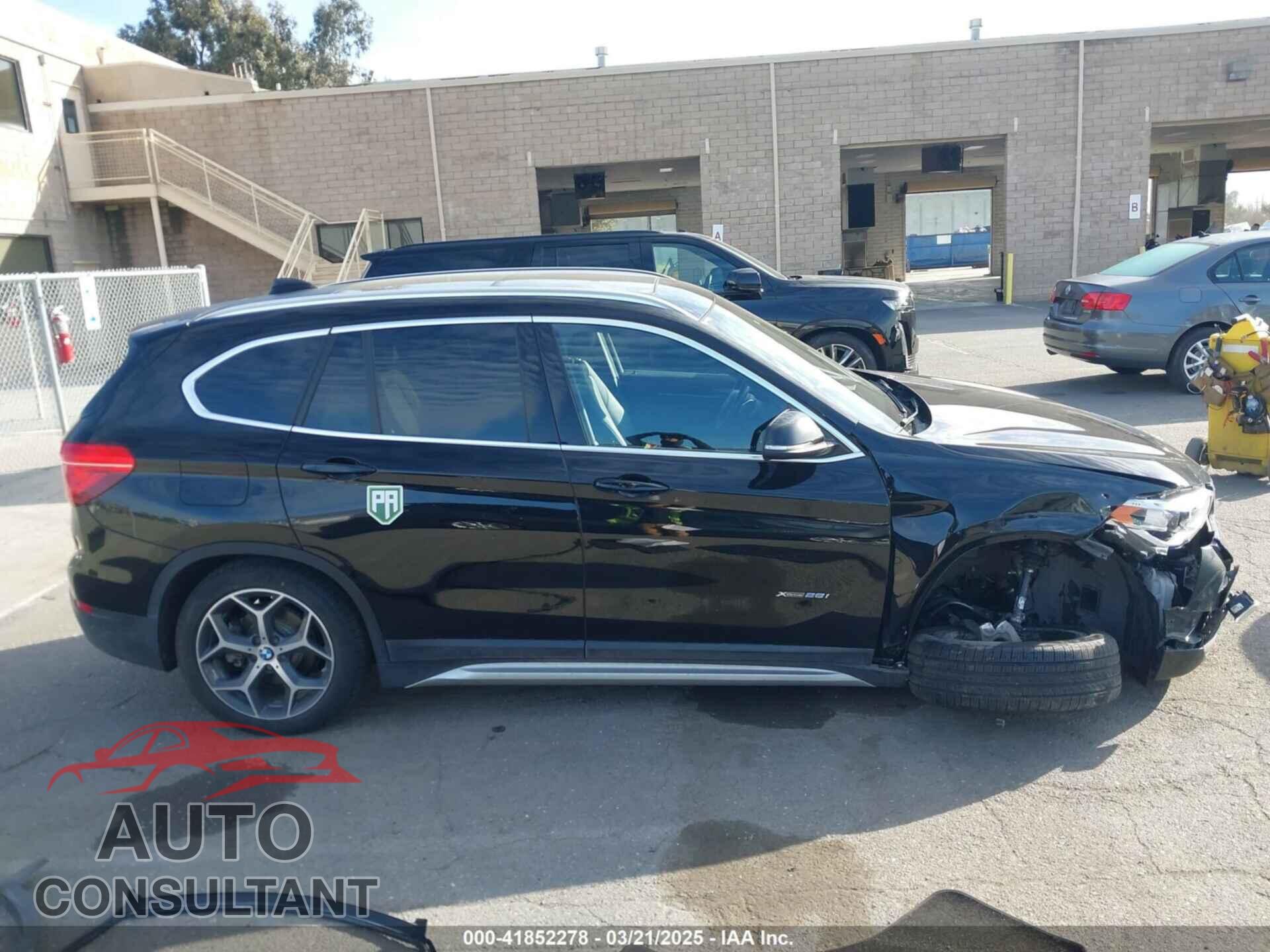 BMW X1 2016 - WBXHT3C32G5F64687