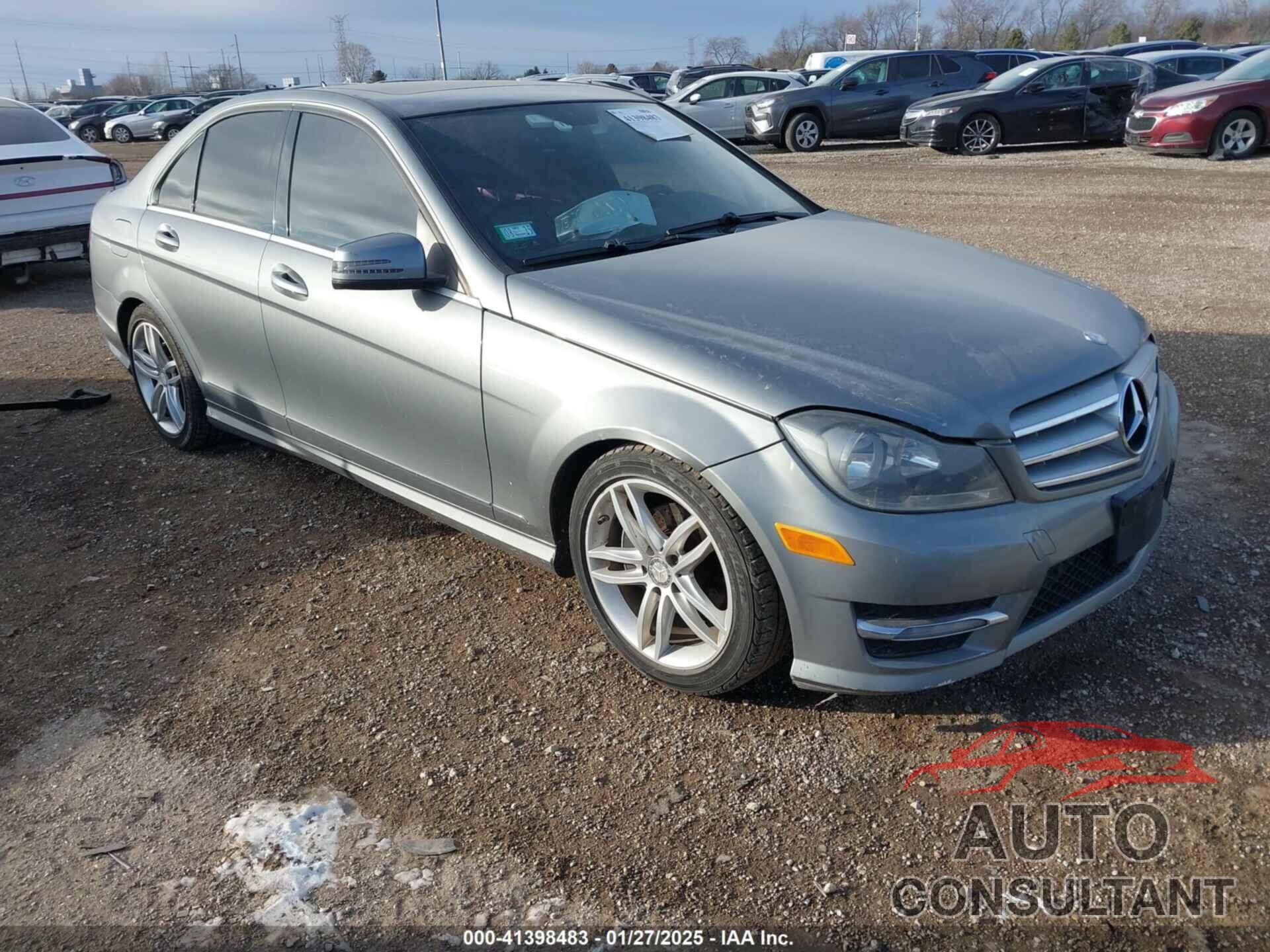 MERCEDES-BENZ C 250 2013 - WDDGF4HB9DR258678