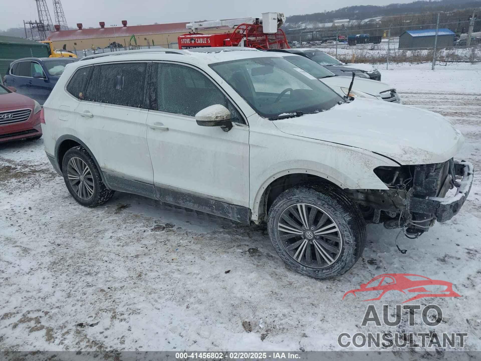 VOLKSWAGEN TIGUAN 2018 - 3VV2B7AX6JM061232