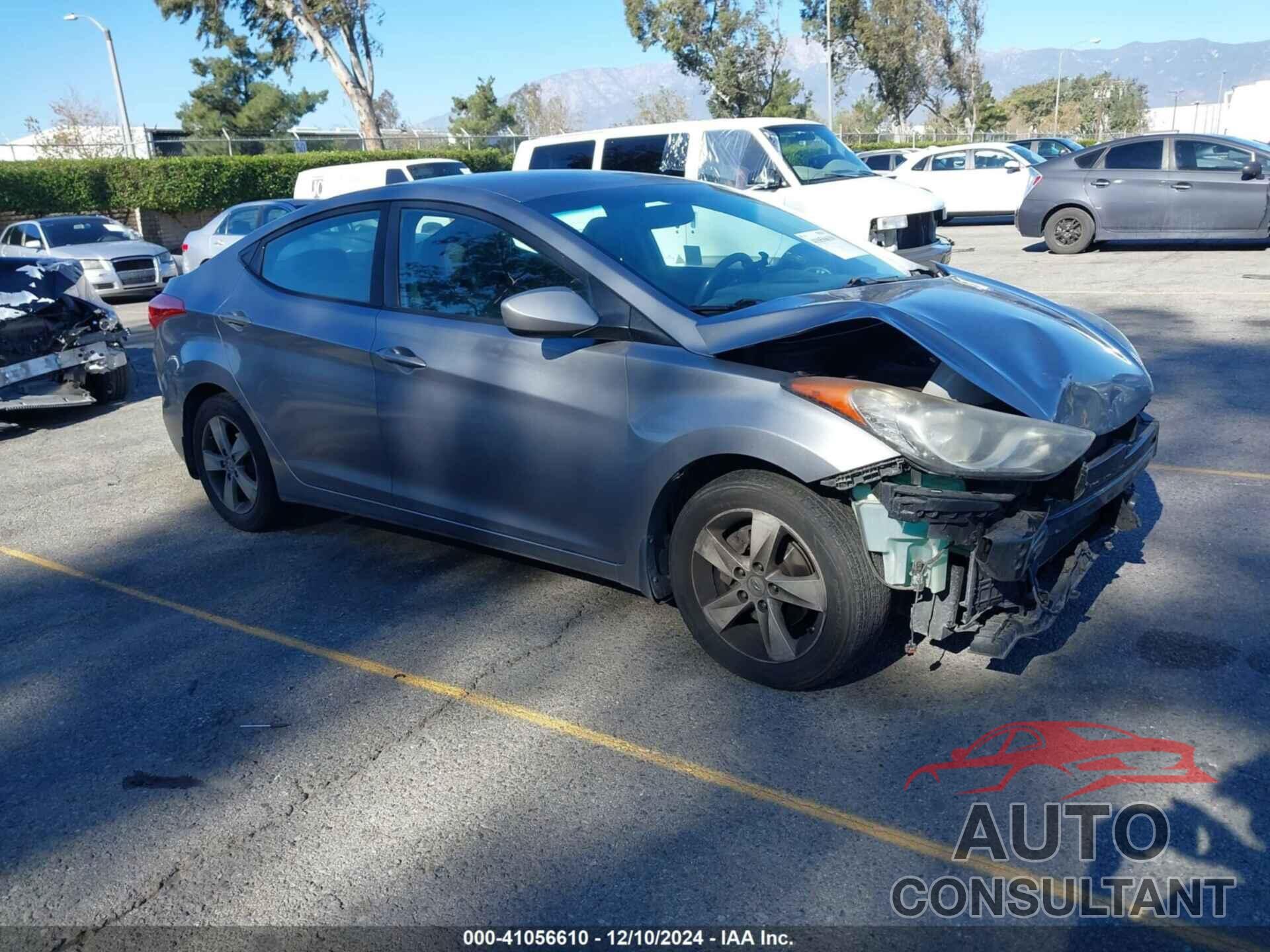 HYUNDAI ELANTRA 2012 - KMHDH4AE2CU452908