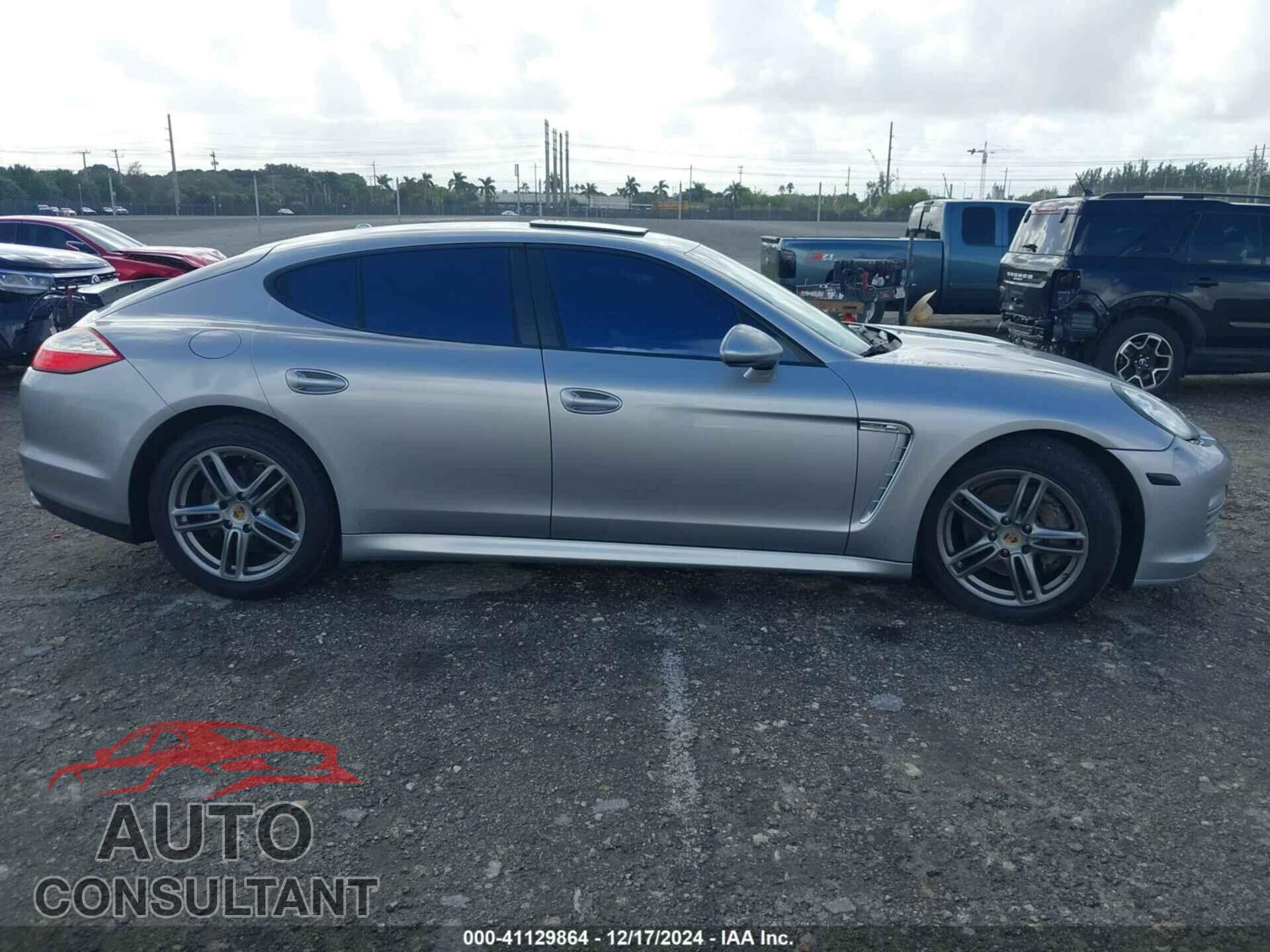 PORSCHE PANAMERA 2011 - WP0AA2A75BL011036