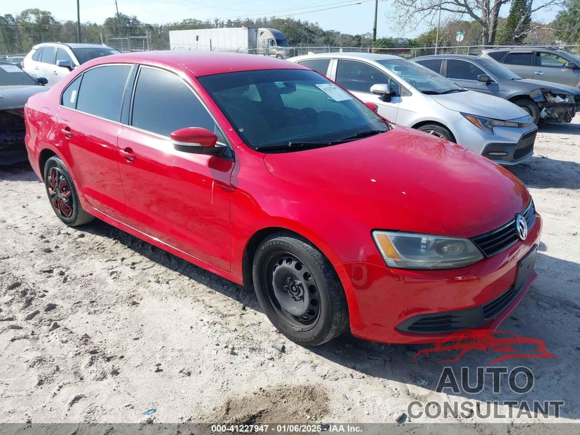 VOLKSWAGEN JETTA 2011 - 3VWBX7AJ2BM099762