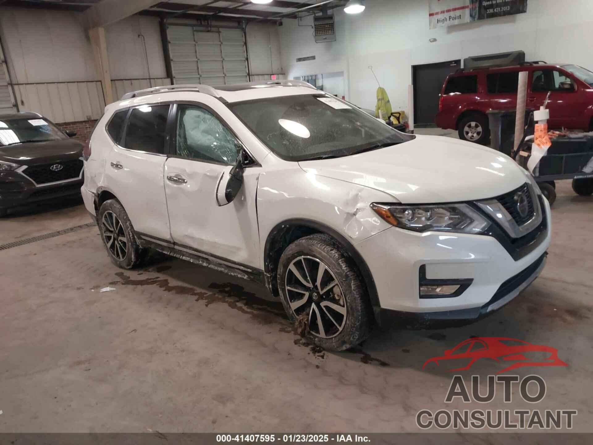 NISSAN ROGUE 2019 - 5N1AT2MV4KC718953