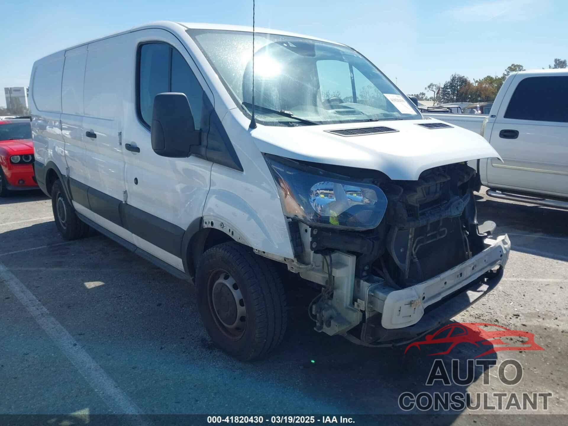 FORD TRANSIT-150 2018 - 1FTYE1ZM9JKA85362