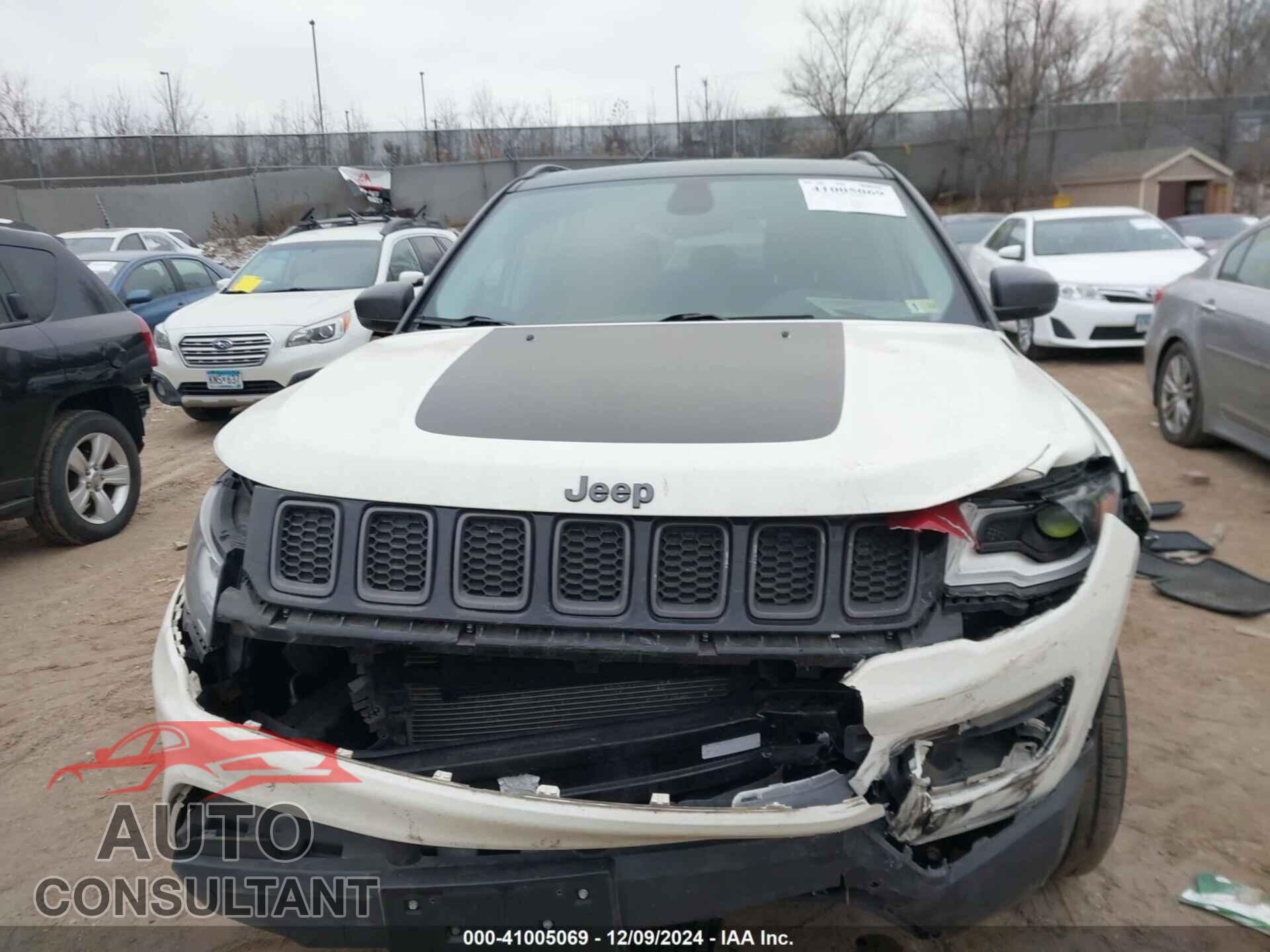 JEEP COMPASS 2019 - 3C4NJDDB0KT729501