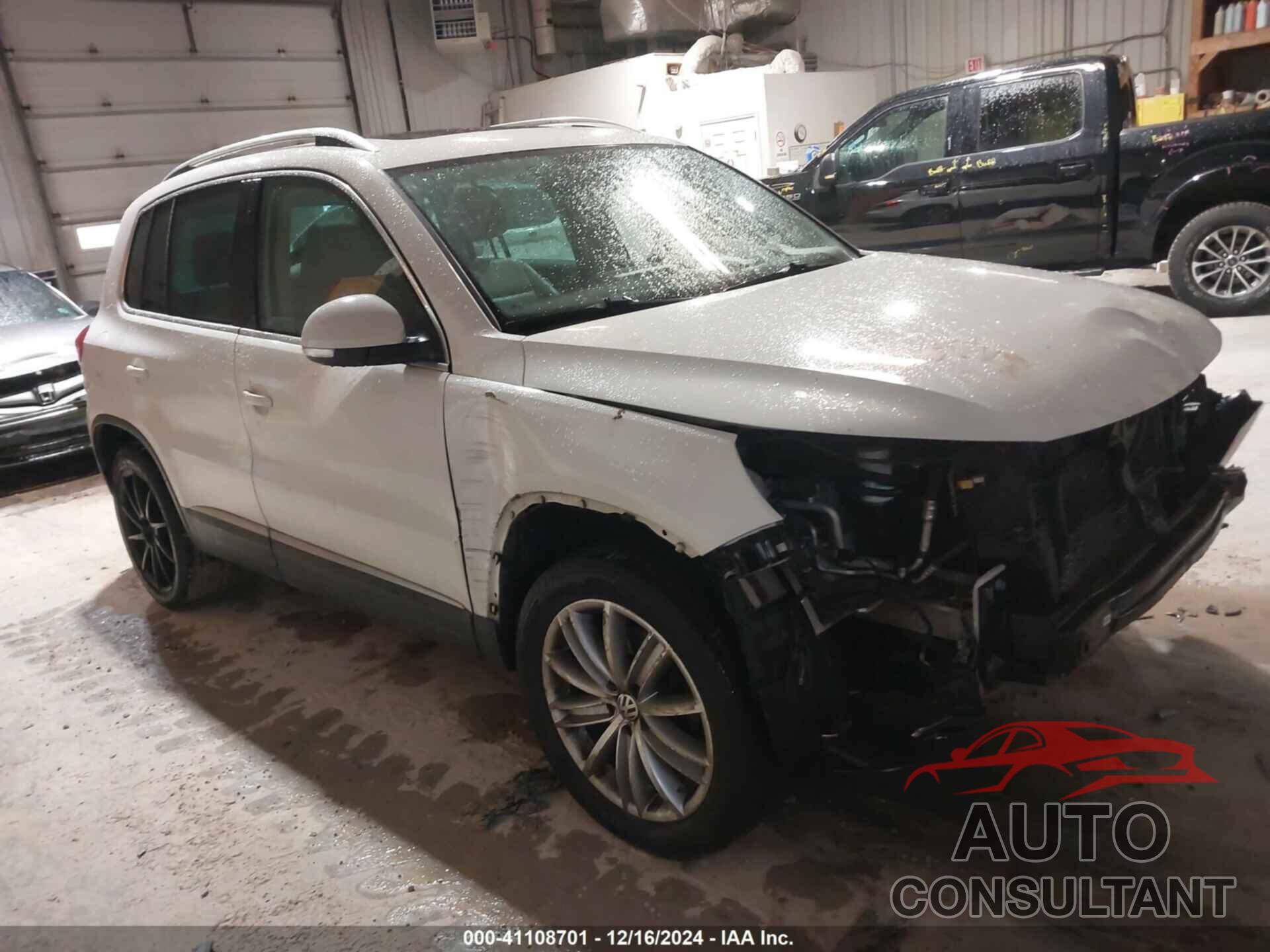 VOLKSWAGEN TIGUAN 2013 - WVGBV7AX6DW542698