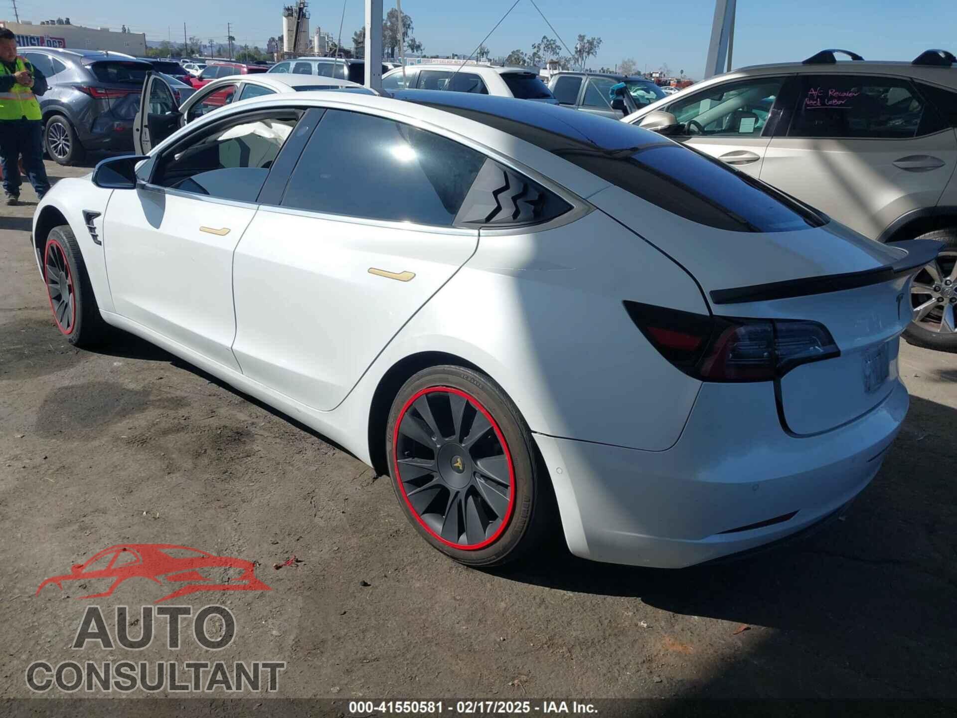TESLA MODEL 3 2018 - 5YJ3E1EA1JF044551