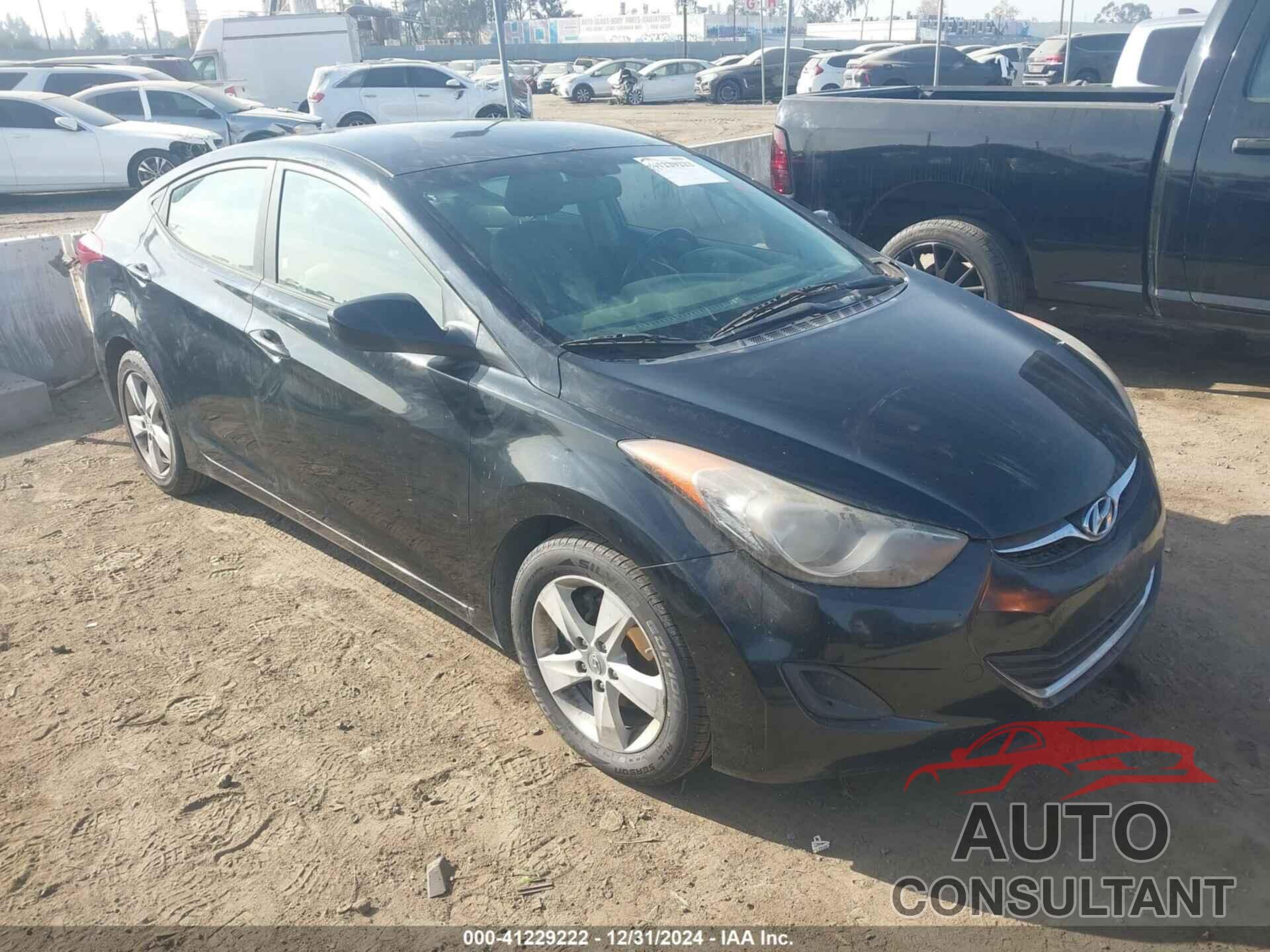 HYUNDAI ELANTRA 2011 - KMHDH4AE8BU111396