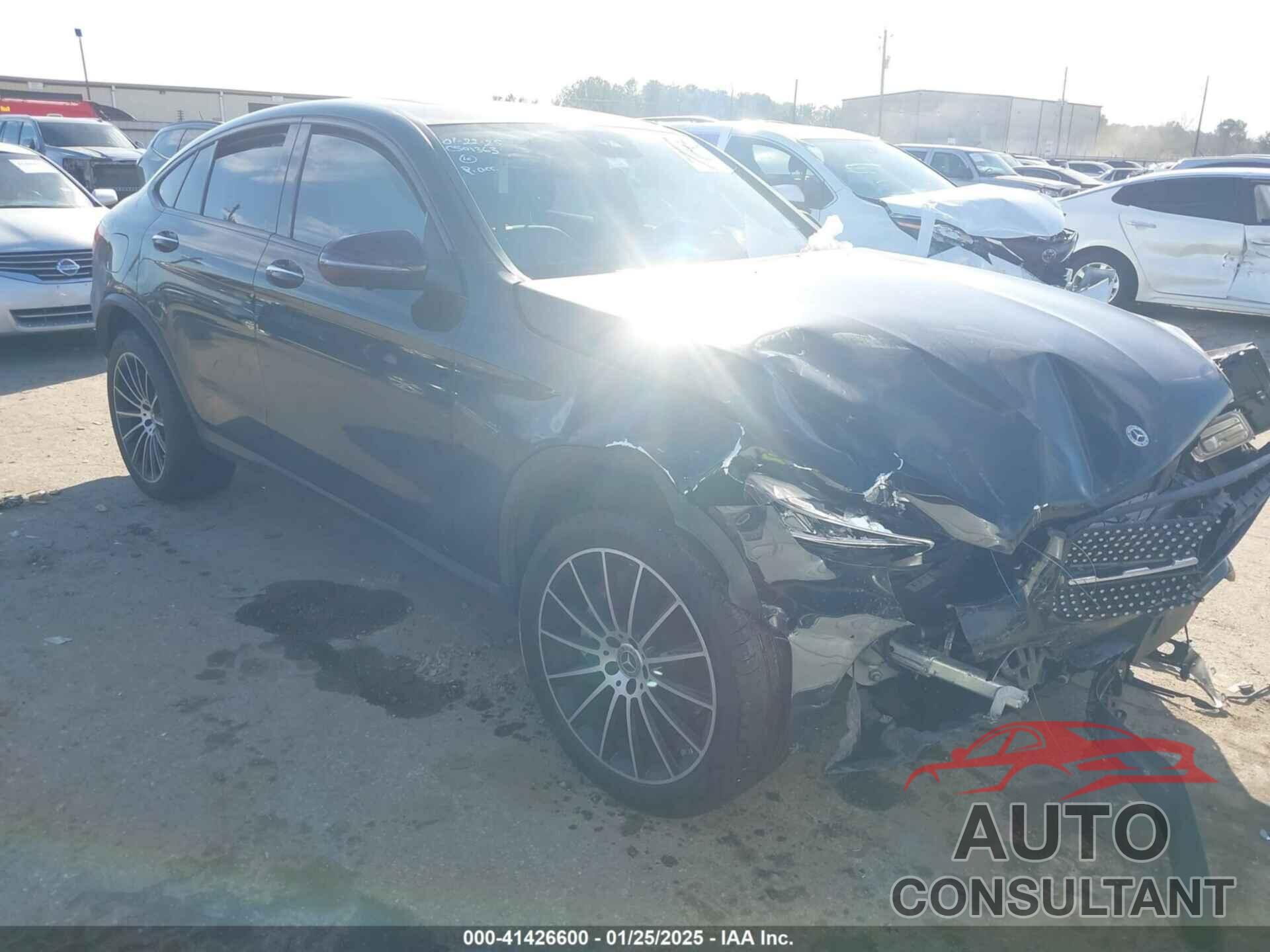 MERCEDES-BENZ GLC 300 2023 - W1N0J8EB5PG144370