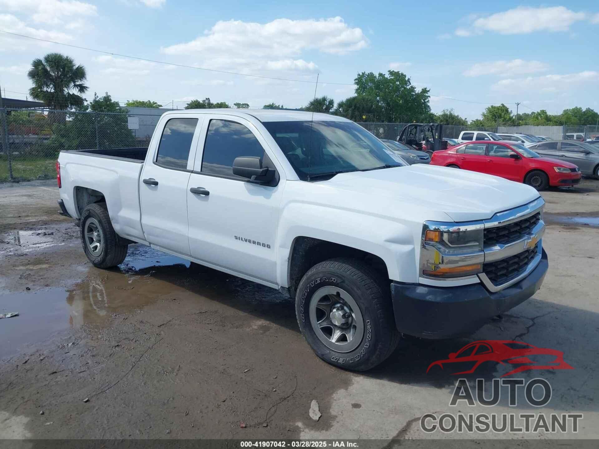 CHEVROLET SILVERADO 1500 2017 - 1GCVKNEH3HZ148341